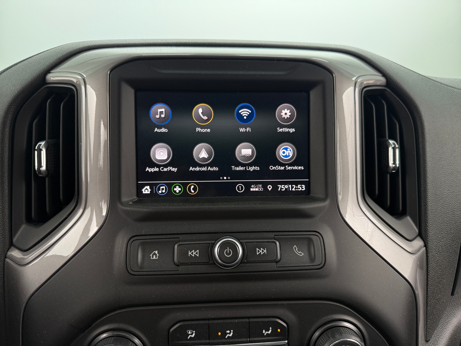 Thumbnail: 2019 Chevrolet Silverado 1500 - 4