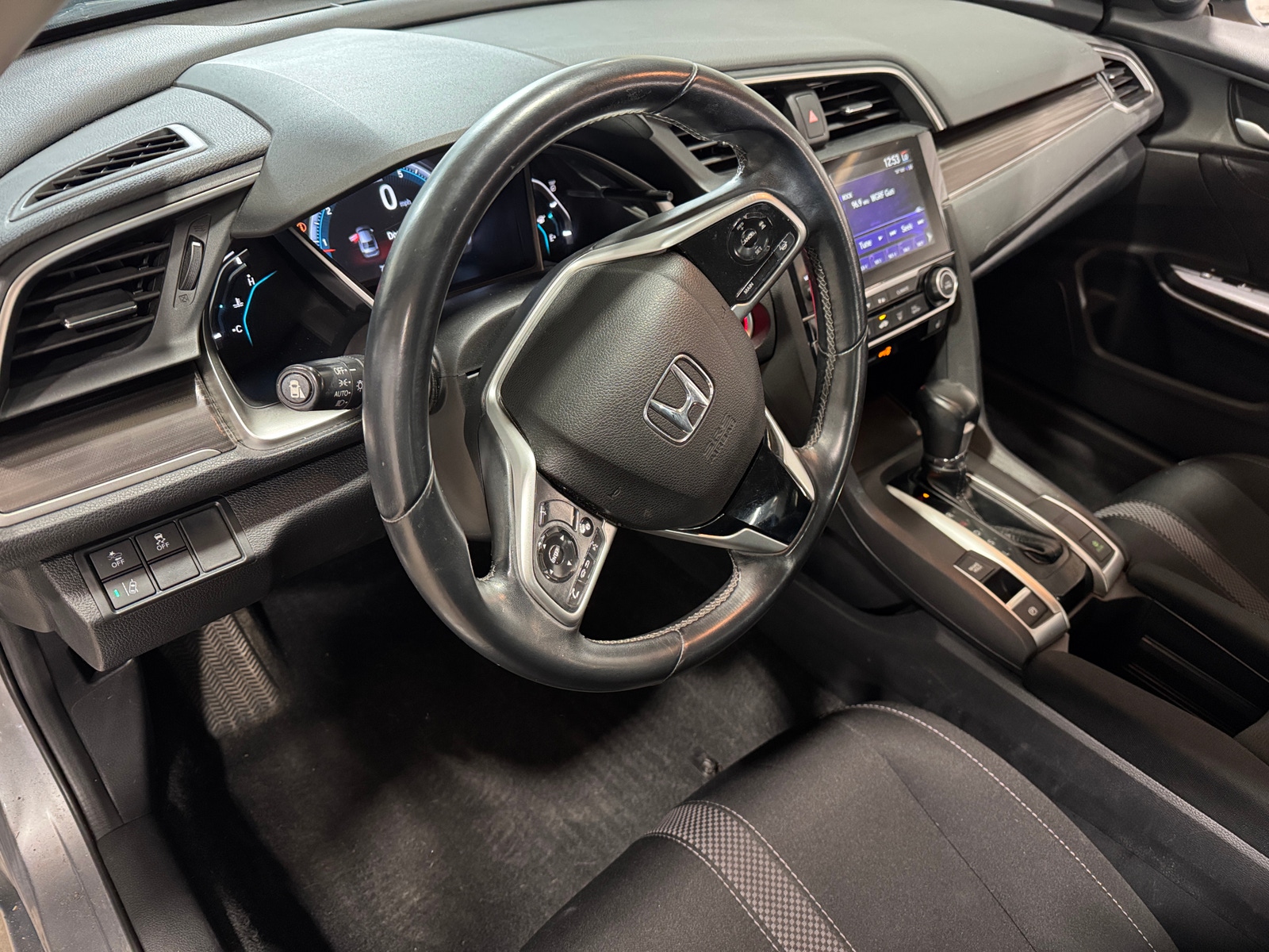 Thumbnail: 2020 Honda Civic - 3