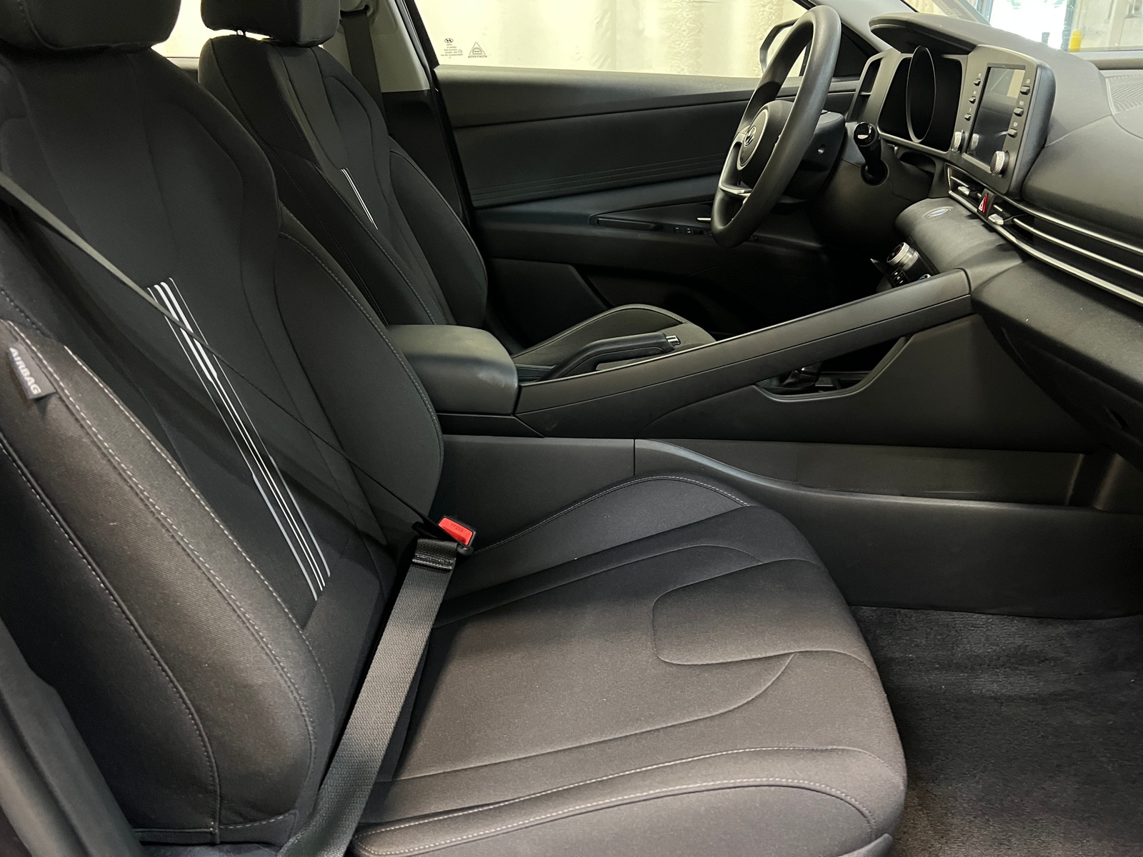 Thumbnail: 2021 Hyundai Elantra - 2