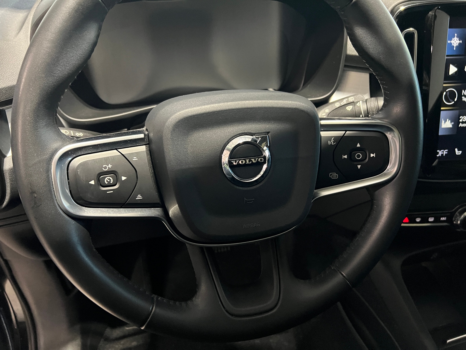 Thumbnail: 2020 Volvo XC40 - 5