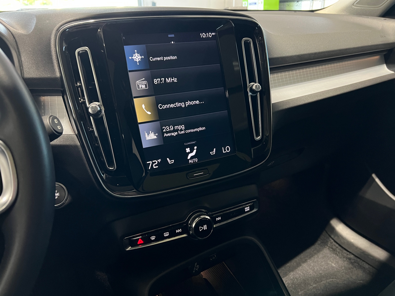 Thumbnail: 2020 Volvo XC40 - 4