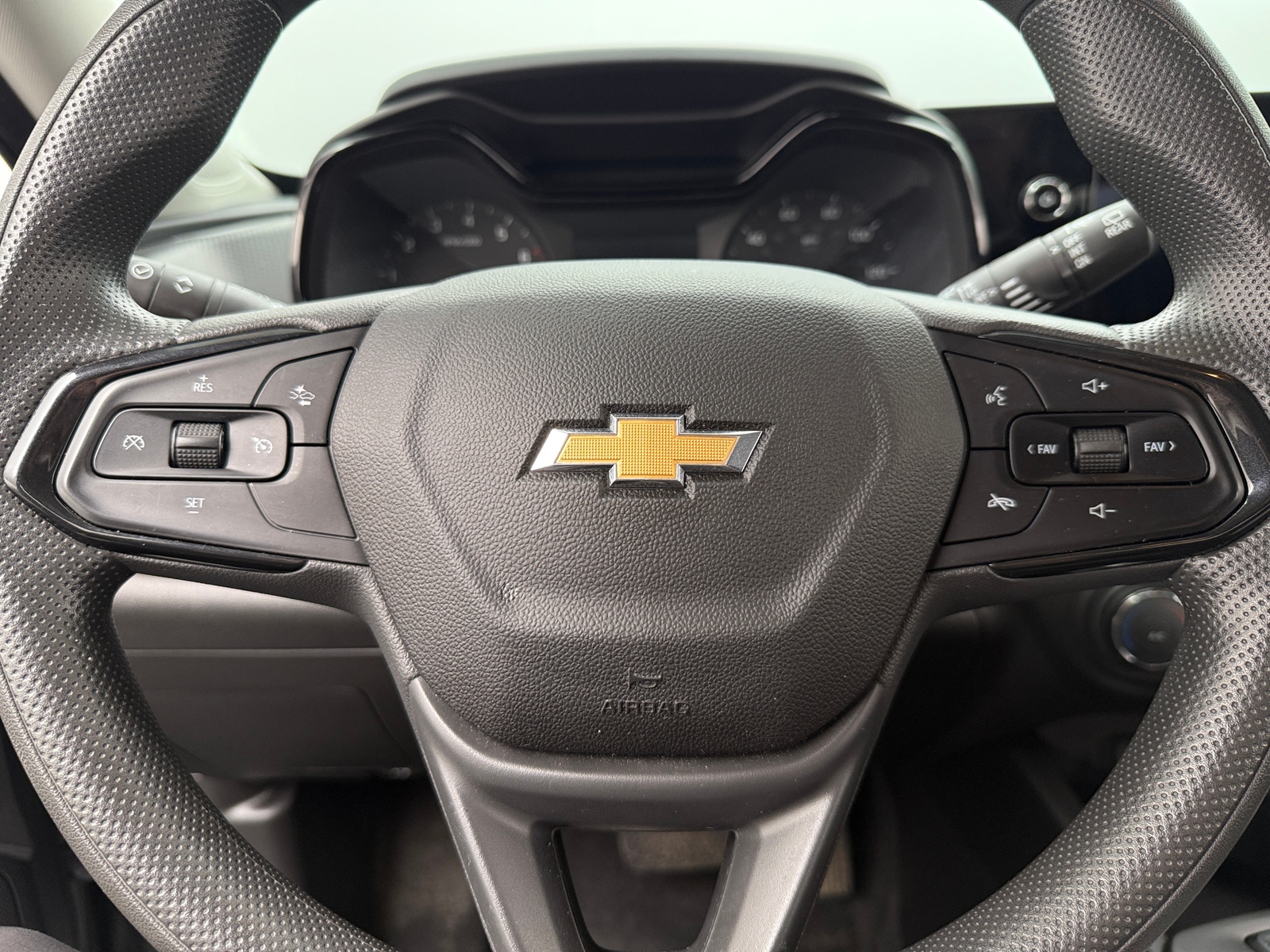 Thumbnail: 2024 Chevrolet Trax - 5