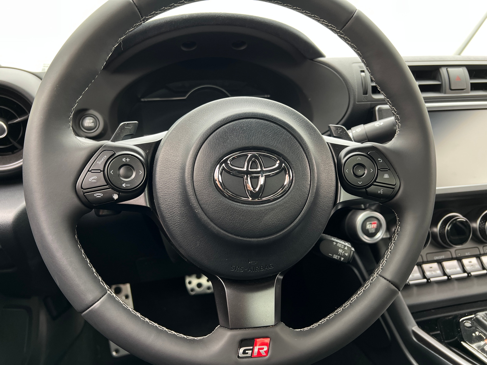 Thumbnail: 2023 Toyota GR86 - 4
