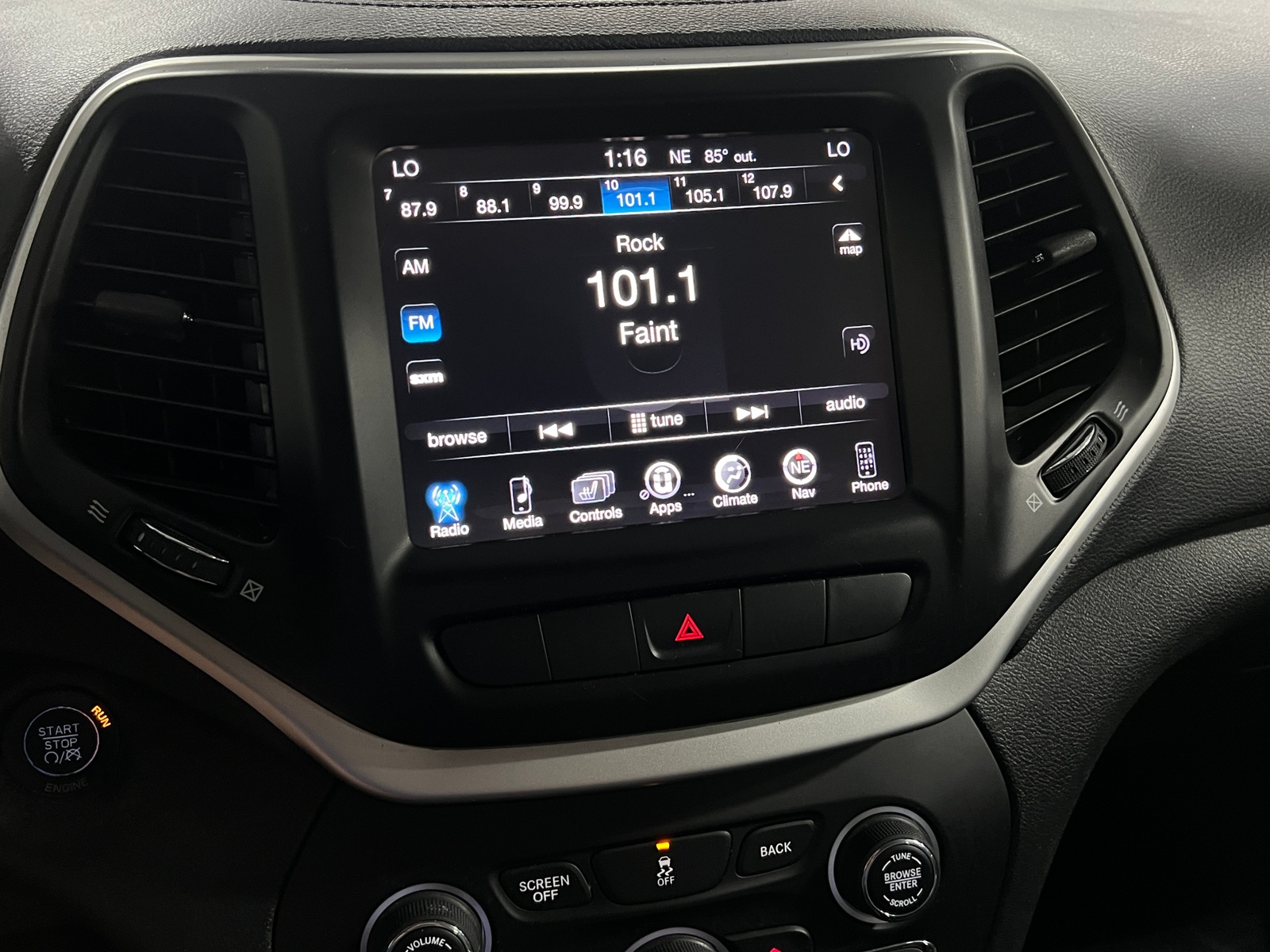 Thumbnail: 2014 Jeep Cherokee - 3