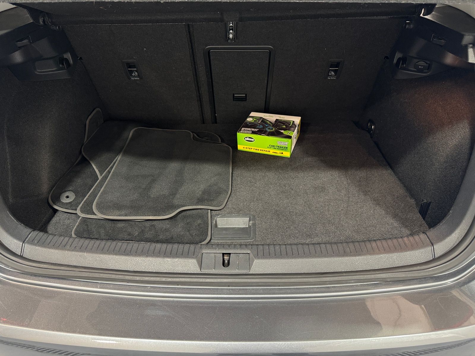 Thumbnail: 2019 Volkswagen e-Golf - 7