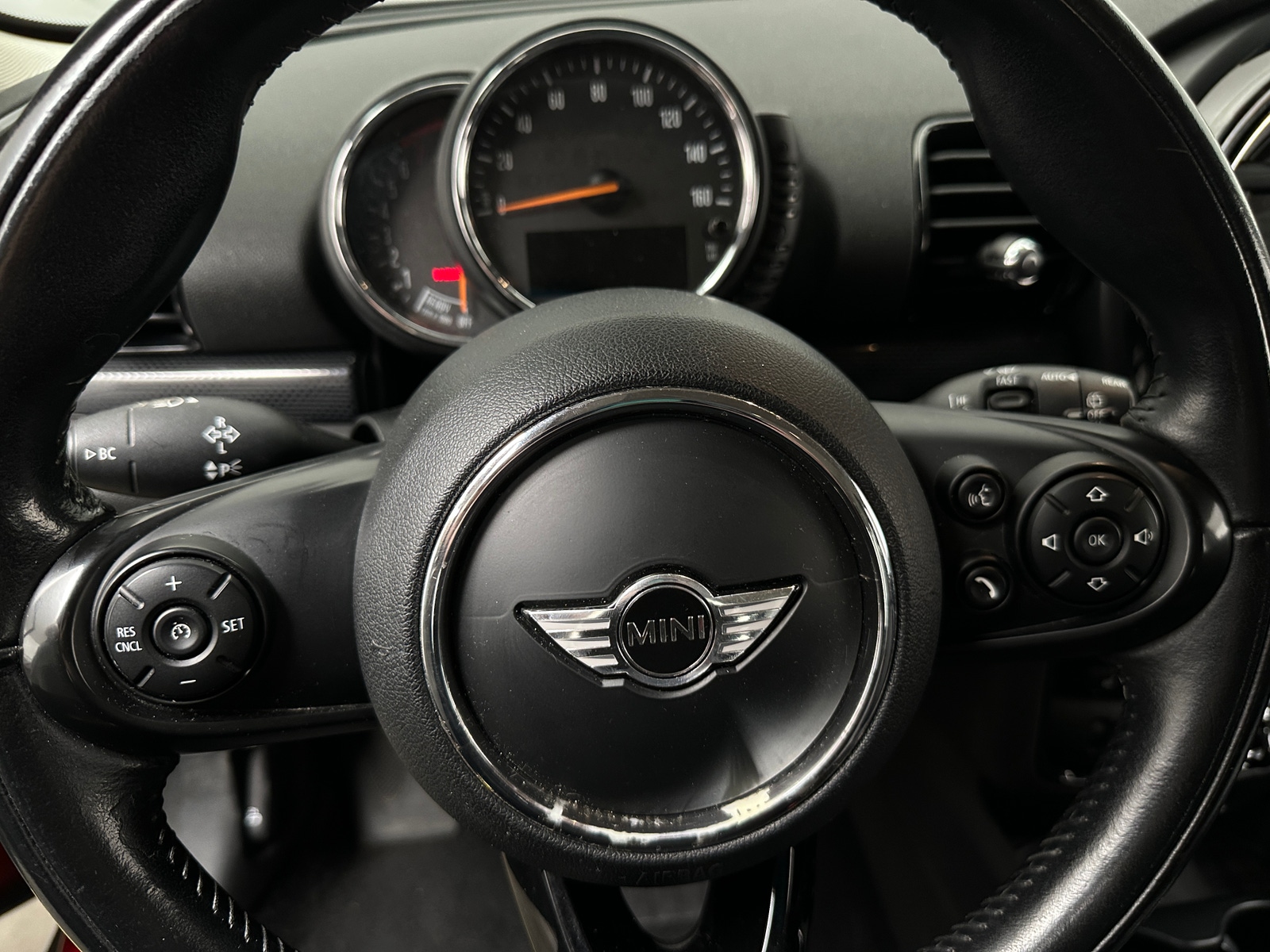 Thumbnail: 2017 MINI Cooper Clubman - 4