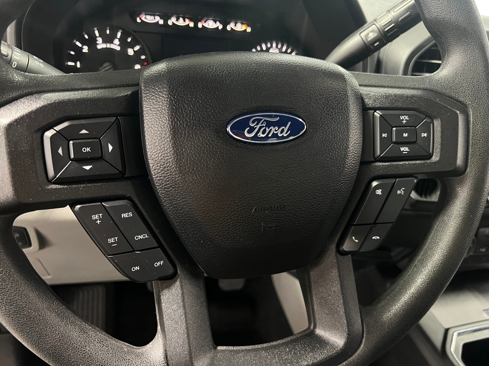 Thumbnail: 2020 Ford Econoline - 5
