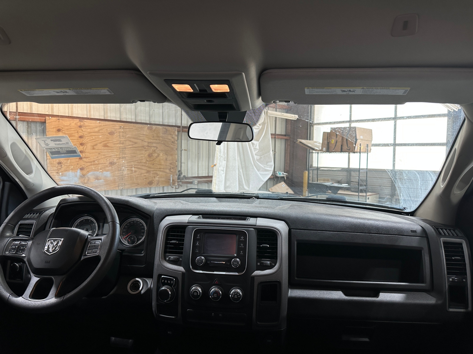 Thumbnail: 2021 RAM 1500 Classic - 3
