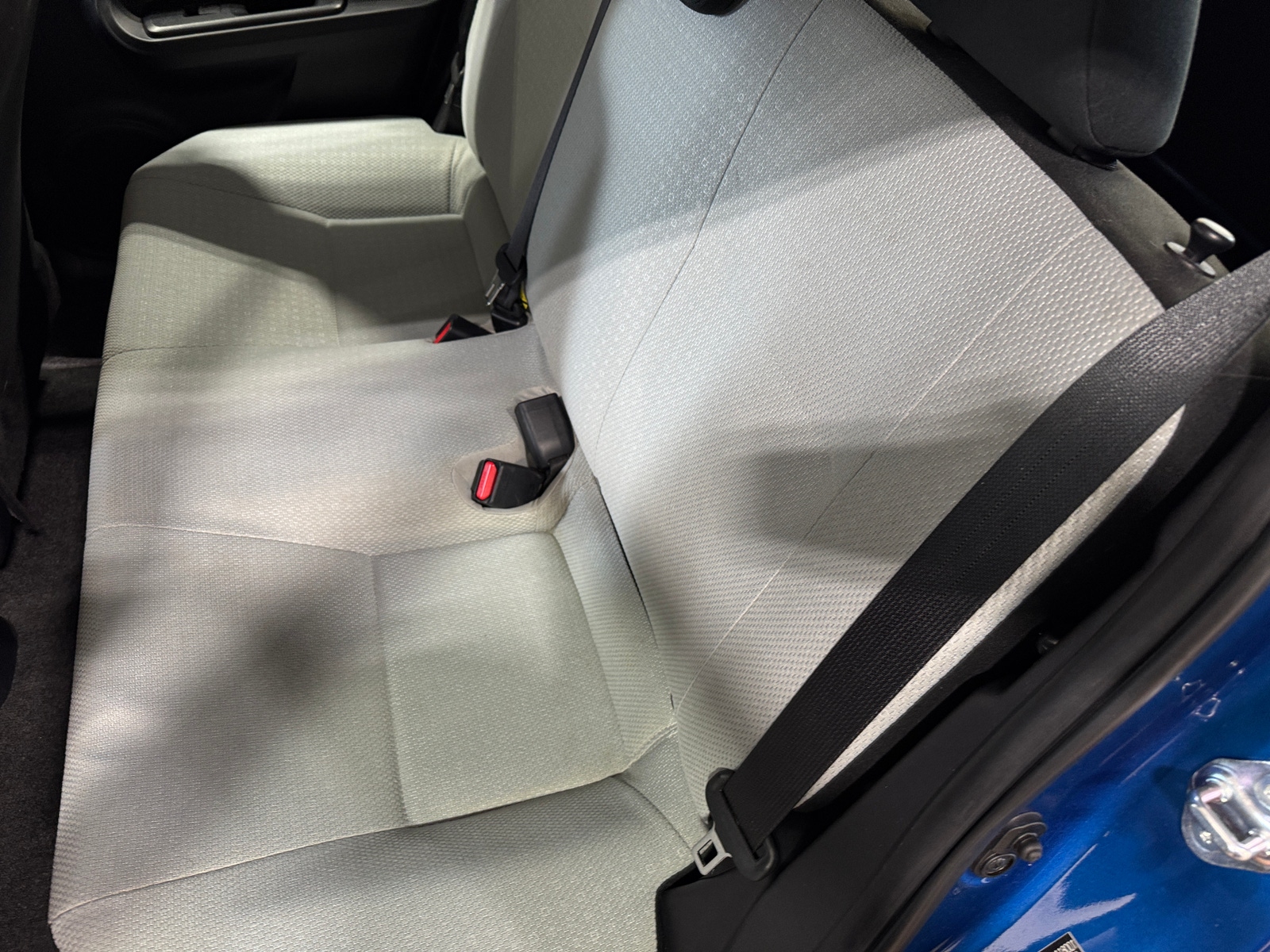 Thumbnail: 2016 Toyota Prius c - 6