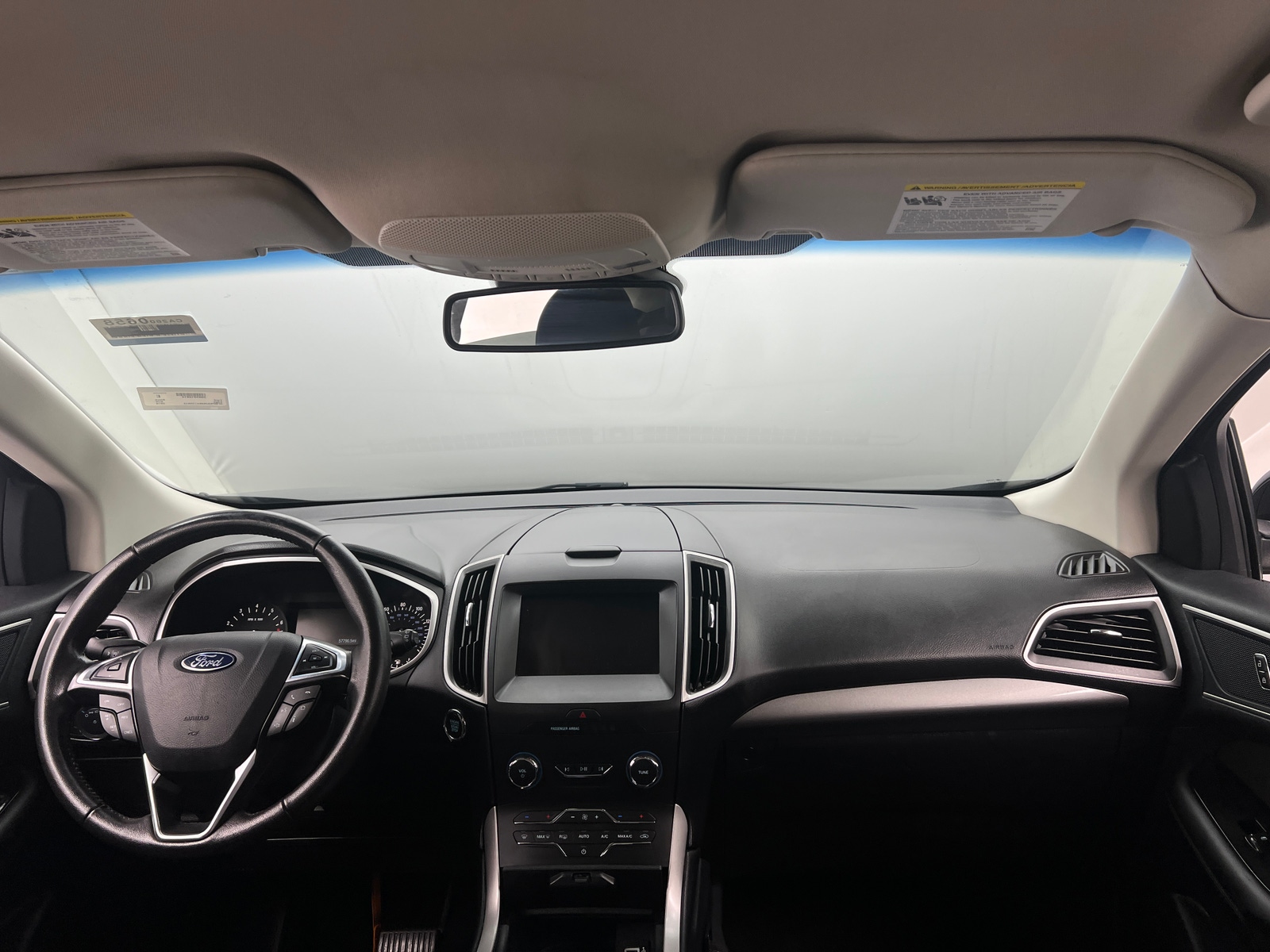 Thumbnail: 2019 Ford Edge - 3