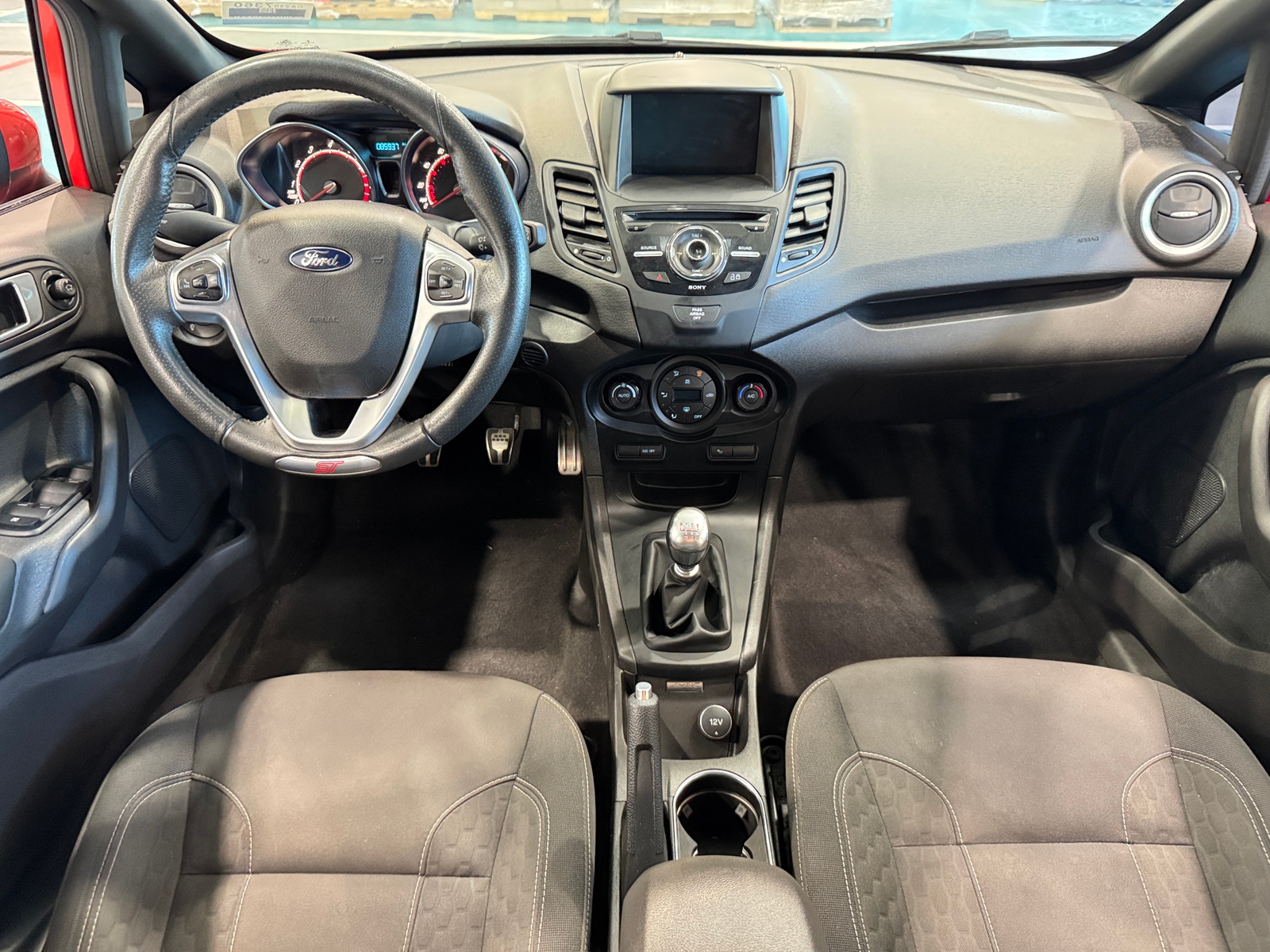 Thumbnail: 2015 Ford Fiesta - 3