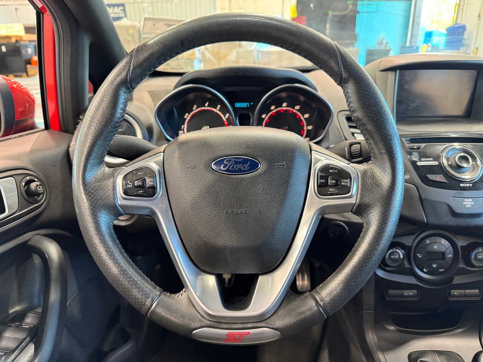 Thumbnail: 2015 Ford Fiesta - 5