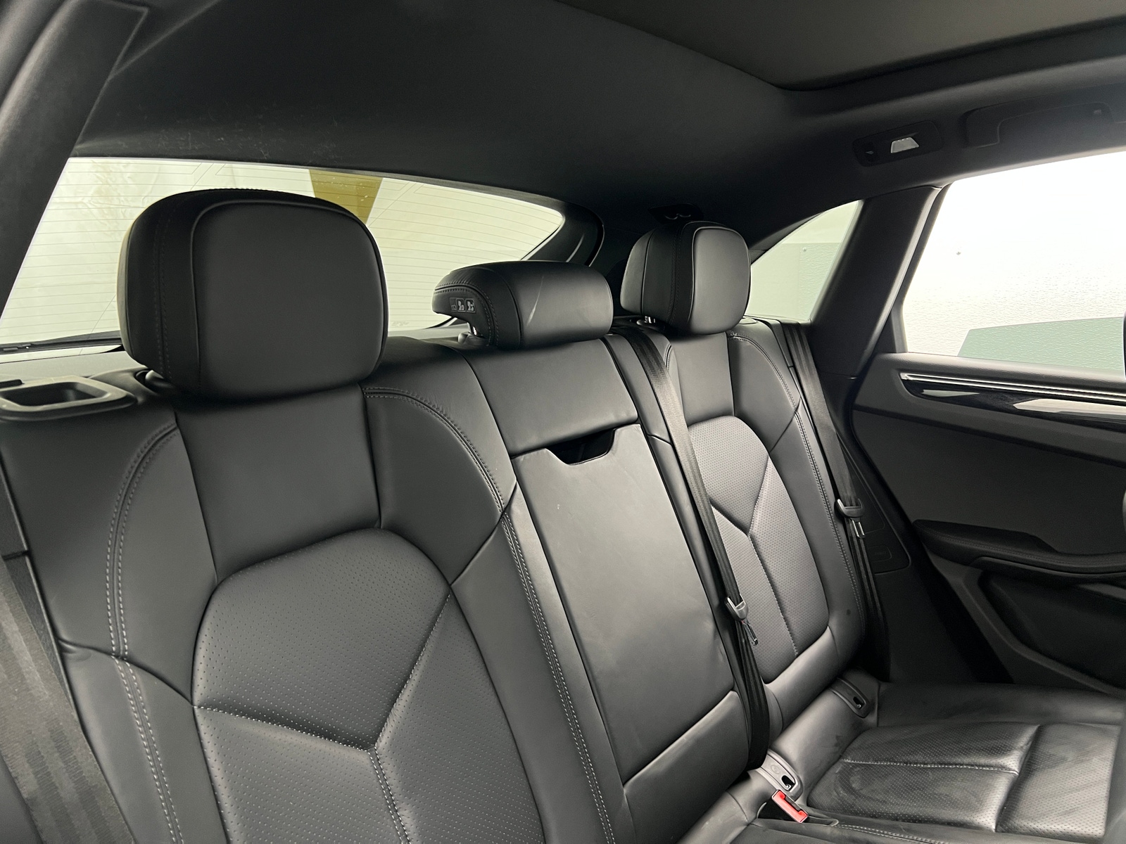 Thumbnail: 2021 Porsche Macan - 6