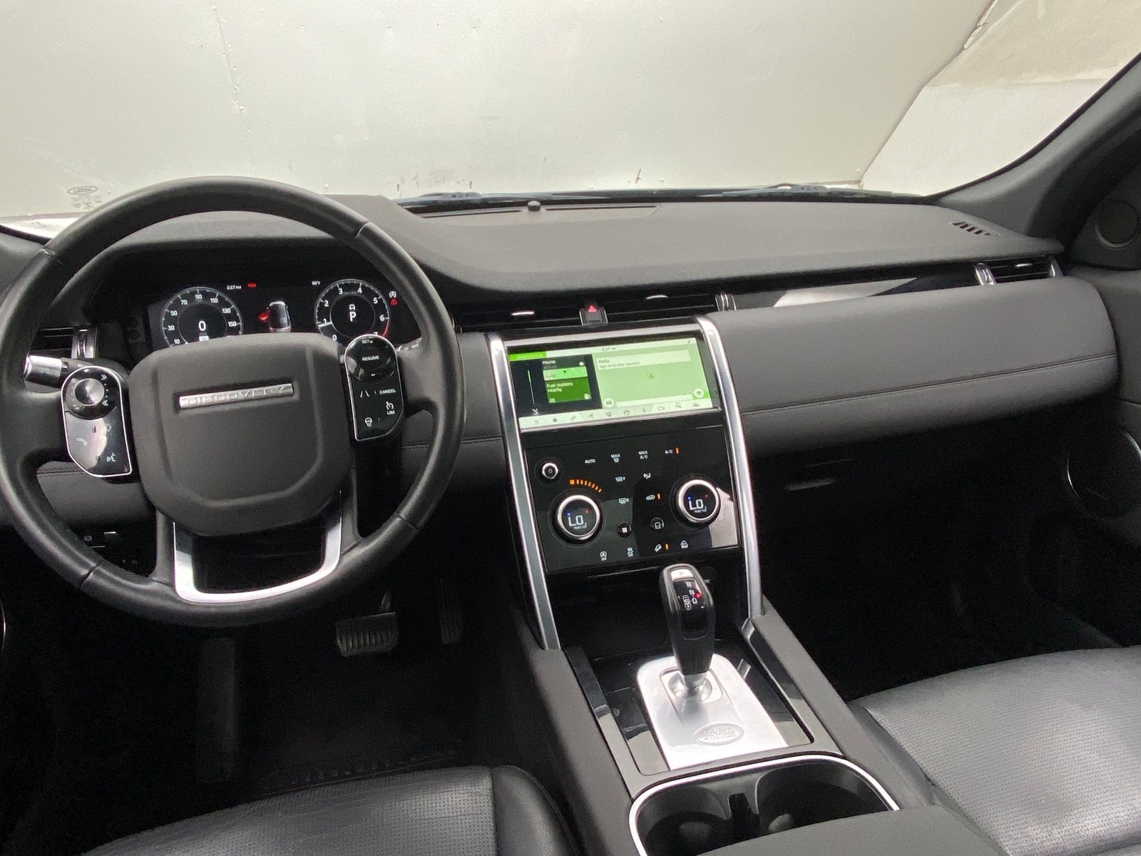 Thumbnail: 2020 Land Rover Discovery Sport - 2