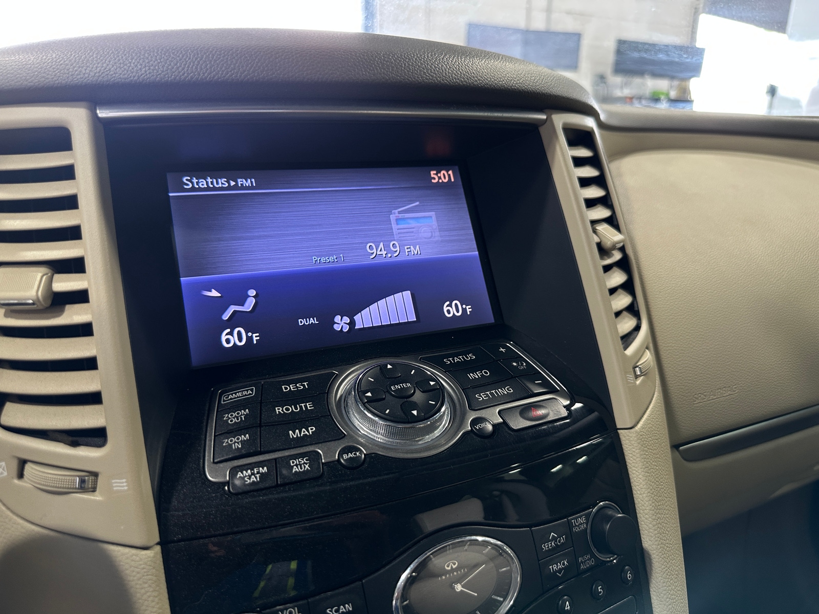 Thumbnail: 2013 INFINITI FX37 - 3