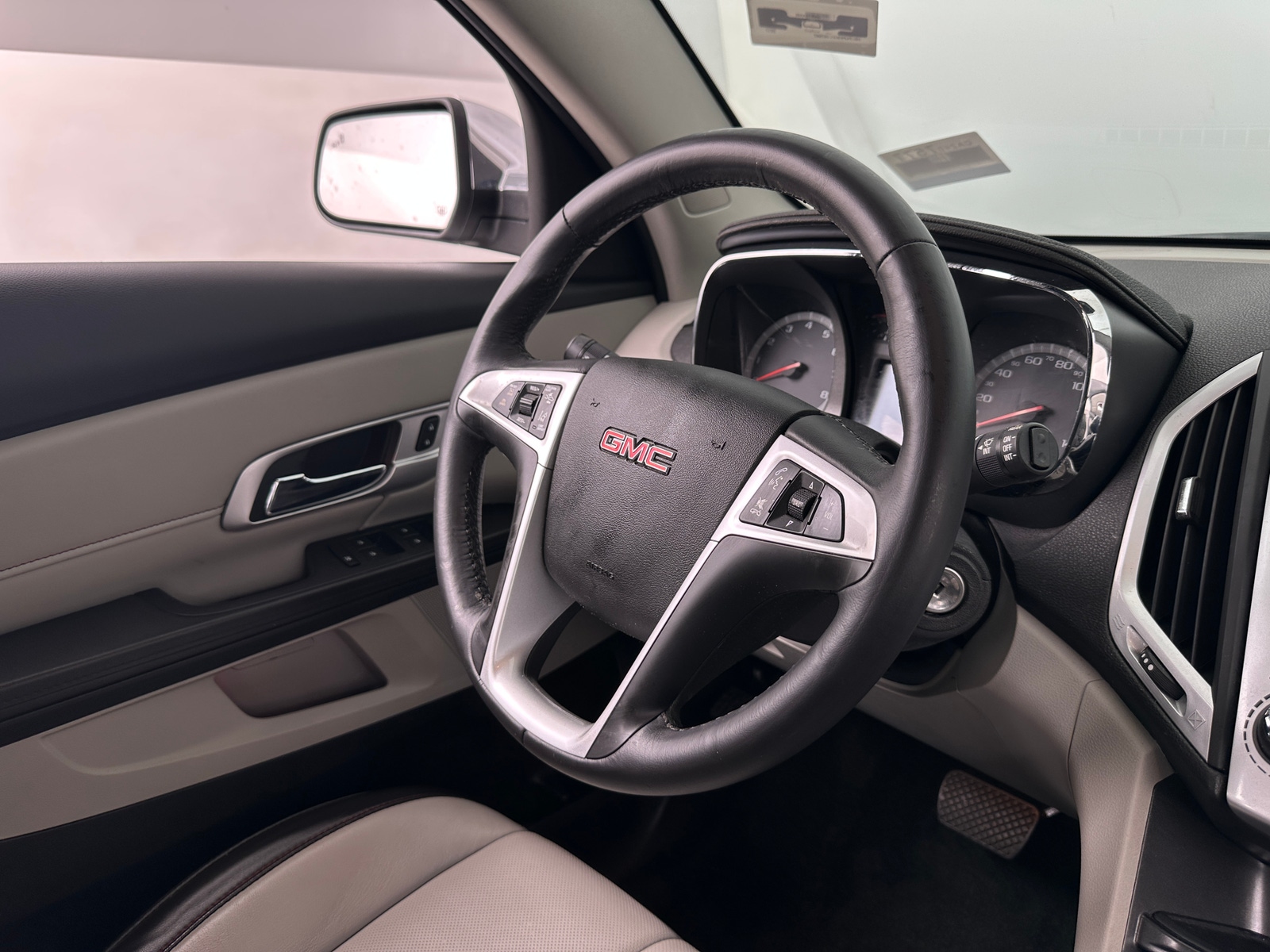 Thumbnail: 2017 GMC Terrain - 4