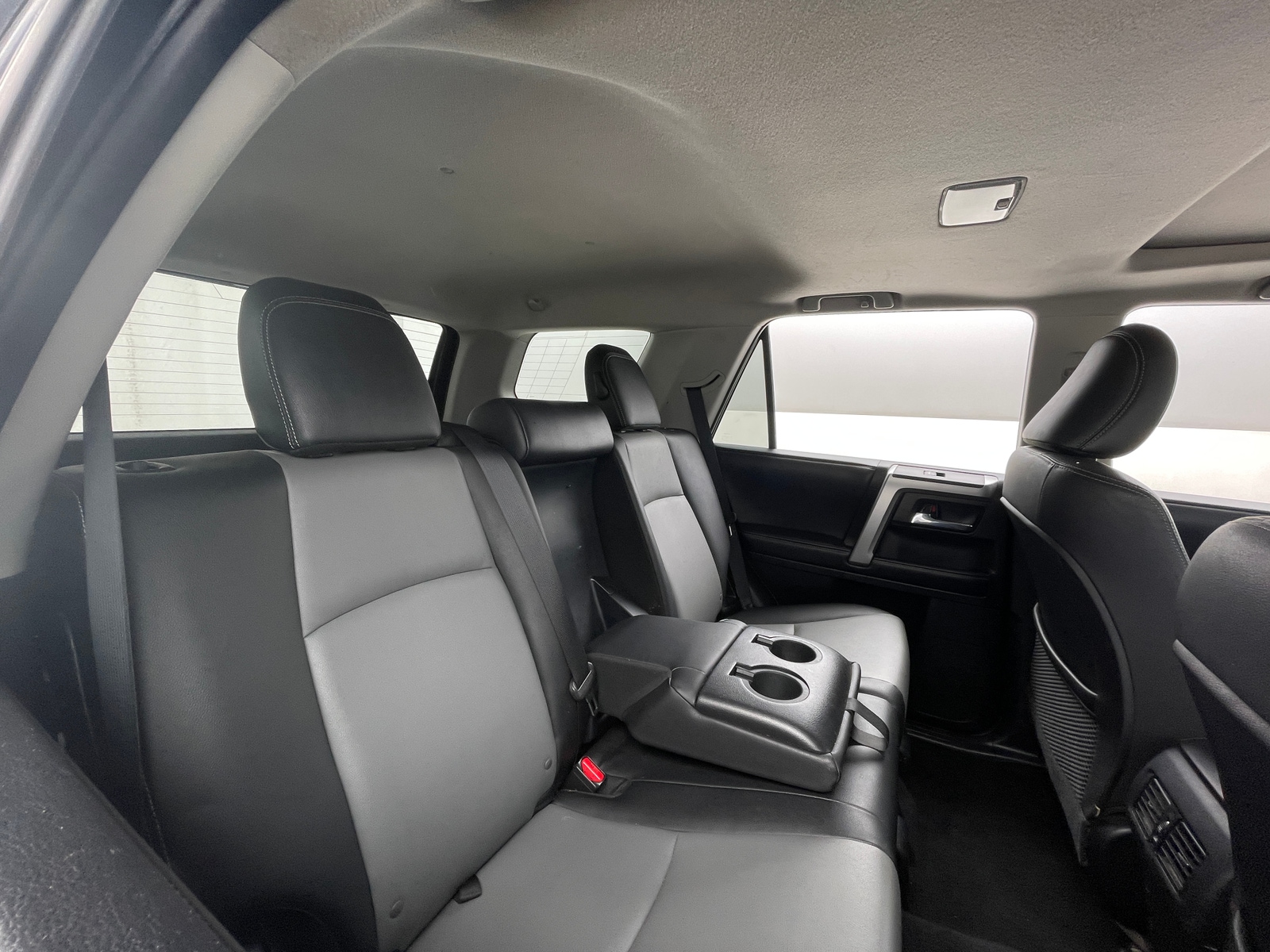 Thumbnail: 2016 Toyota 4Runner - 6