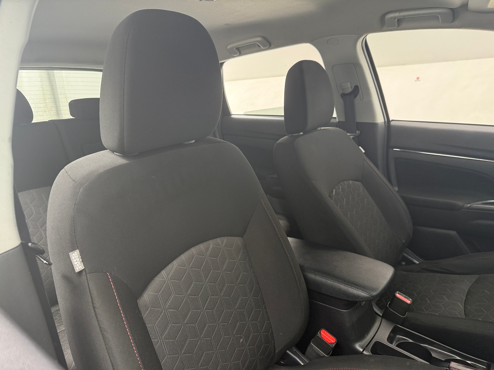 Thumbnail: 2021 Mitsubishi Outlander Sport - 2