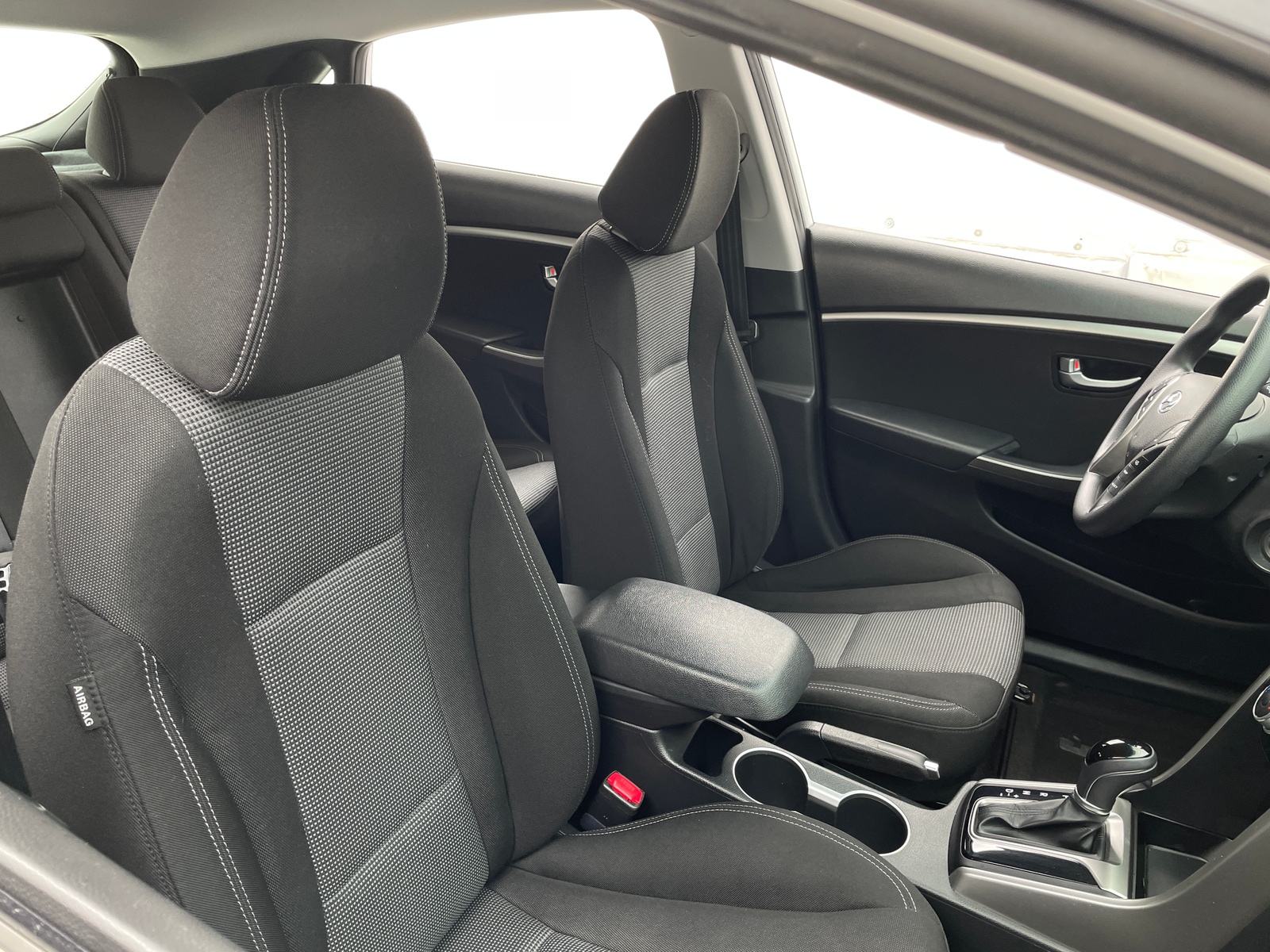 Thumbnail: 2016 Hyundai Elantra - 2