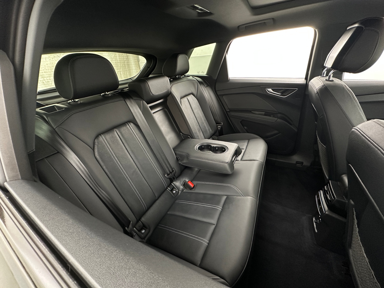 Thumbnail: 2023 Audi Q4 e-tron - 5