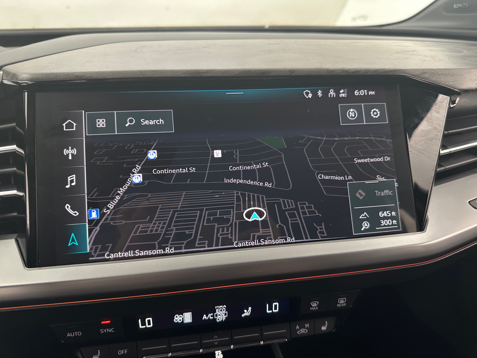 Thumbnail: 2023 Audi Q4 e-tron - 3