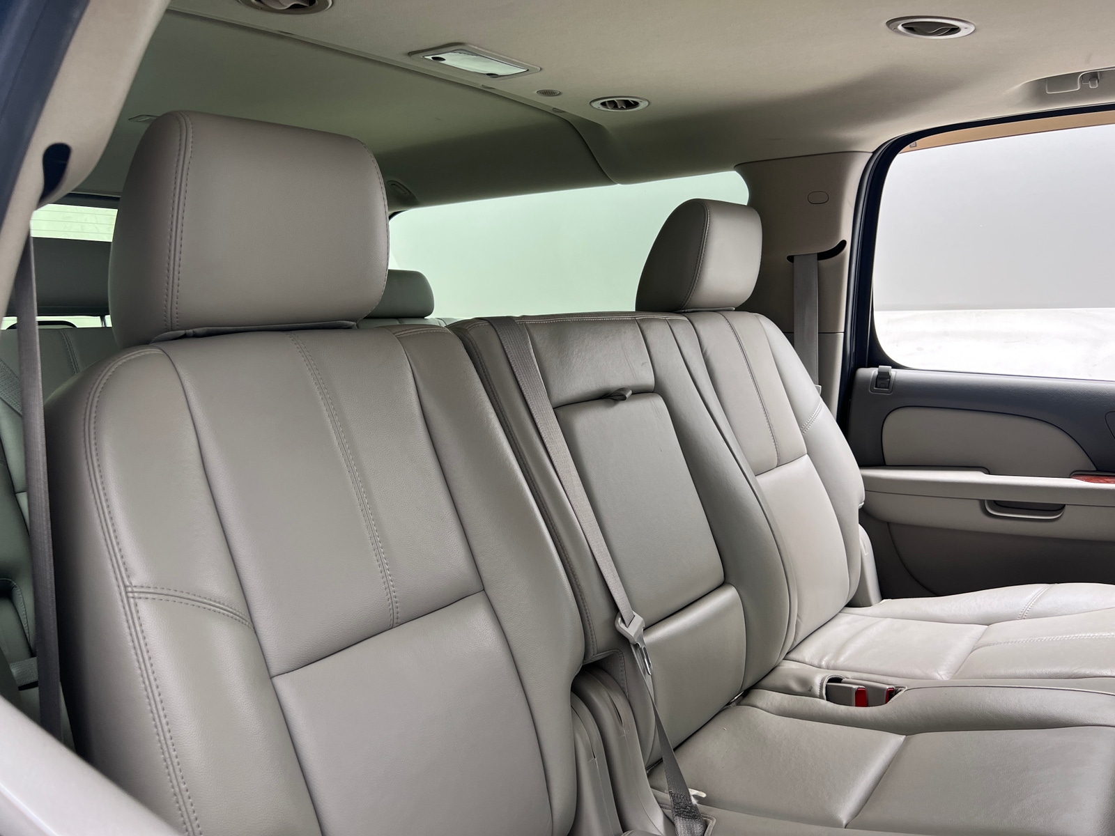 Thumbnail: 2011 Chevrolet Suburban - 5