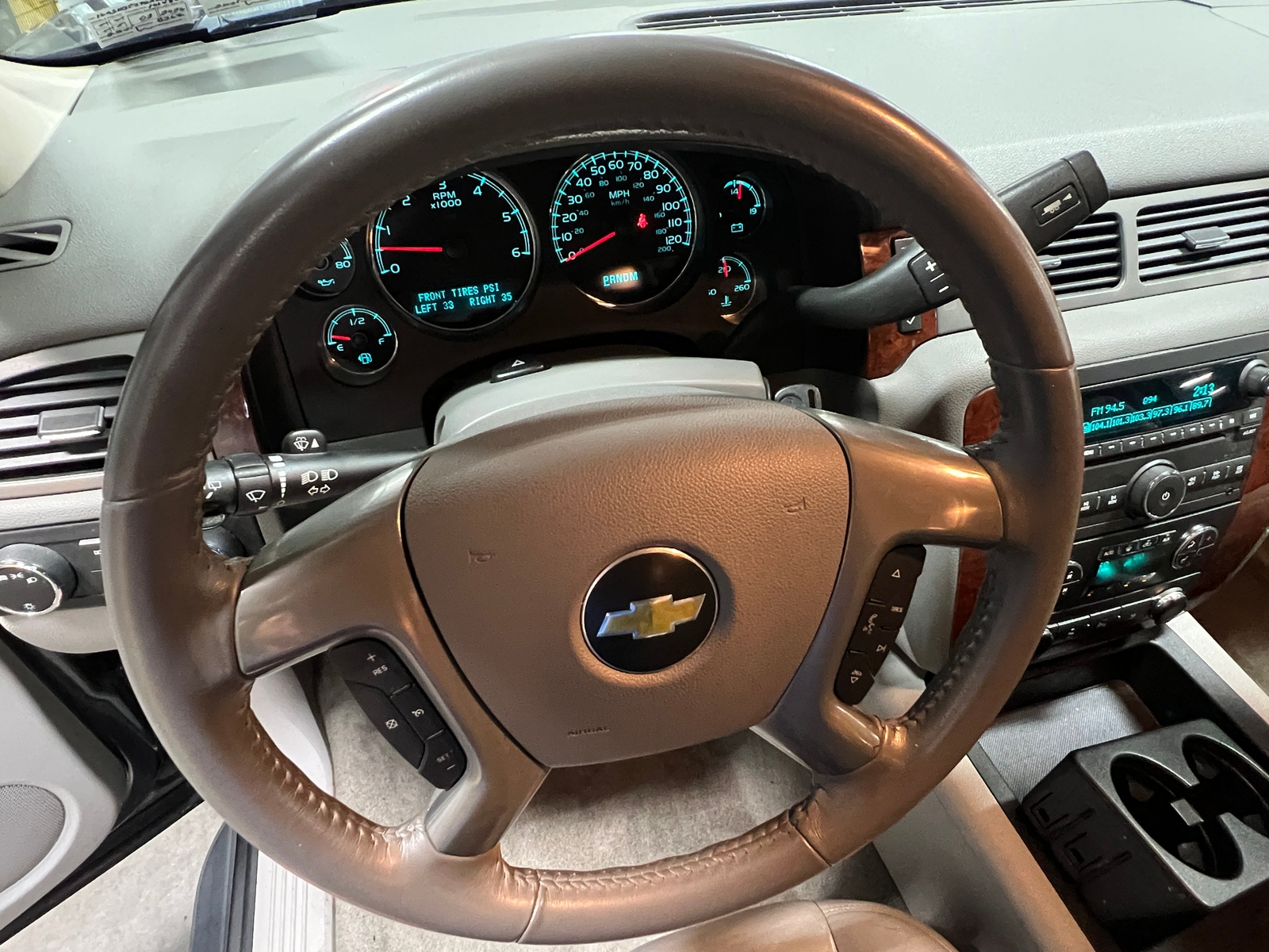 Thumbnail: 2011 Chevrolet Suburban - 4