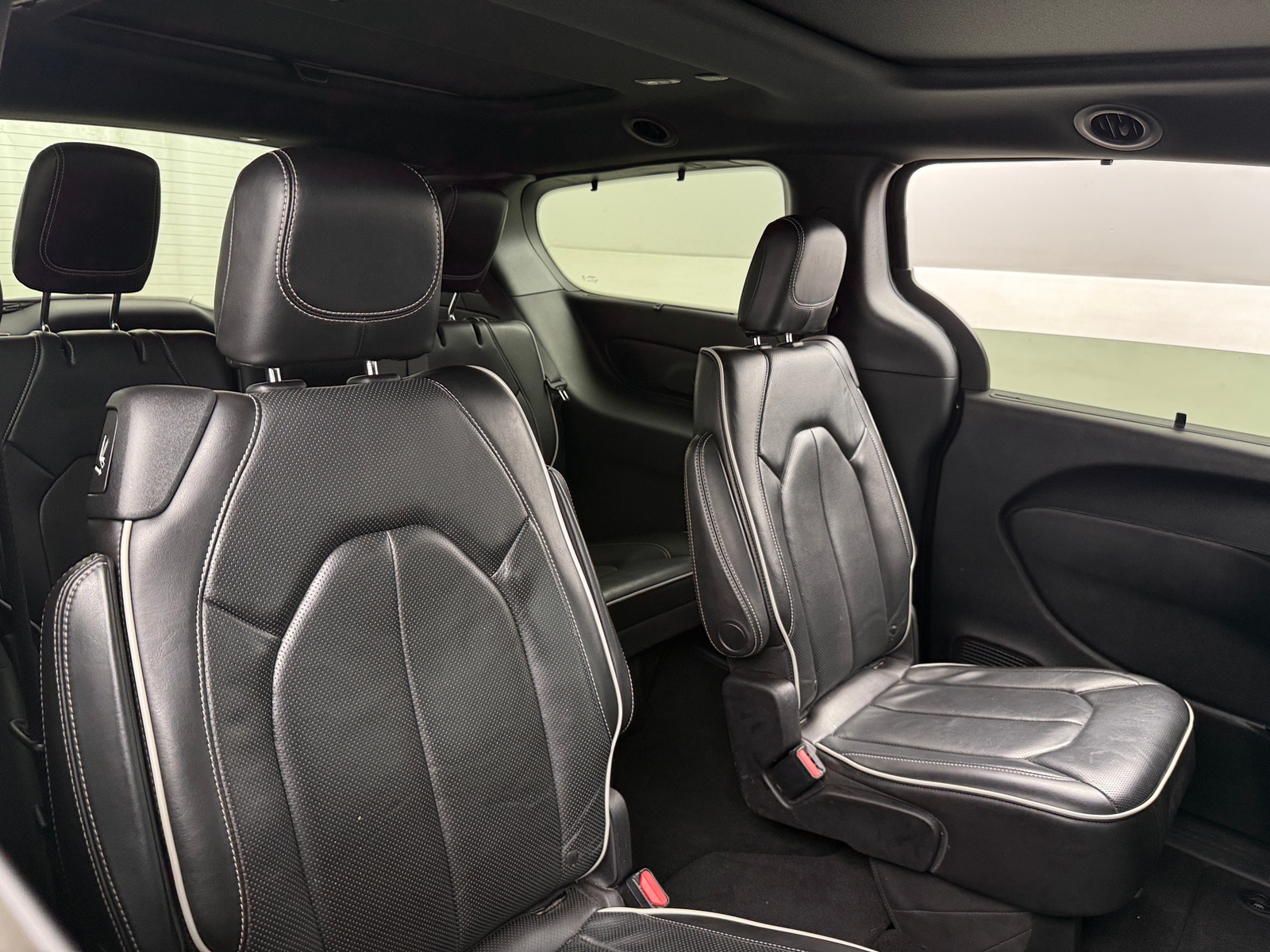 Thumbnail: 2020 Chrysler Pacifica - 5