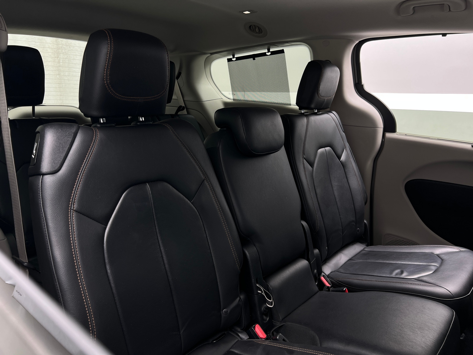 Thumbnail: 2017 Chrysler Pacifica - 5
