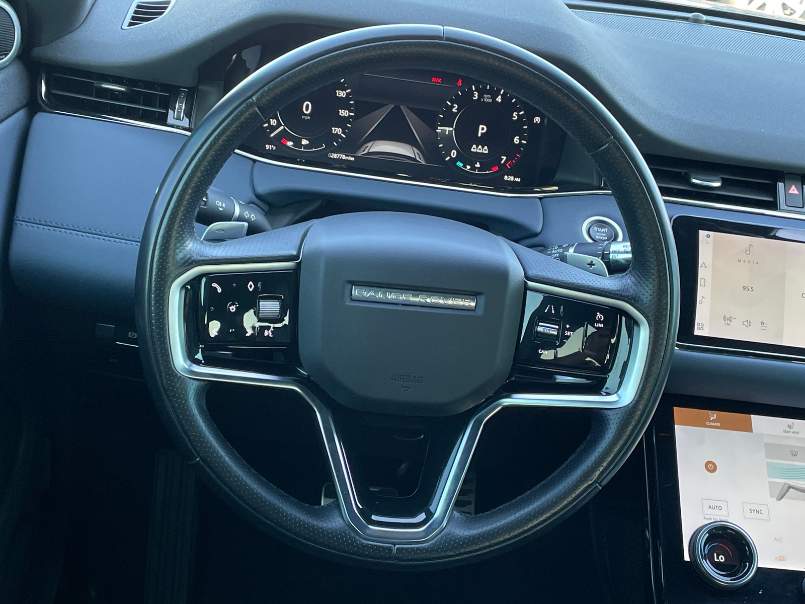 Thumbnail: 2021 Land Rover Range Rover Evoque - 4