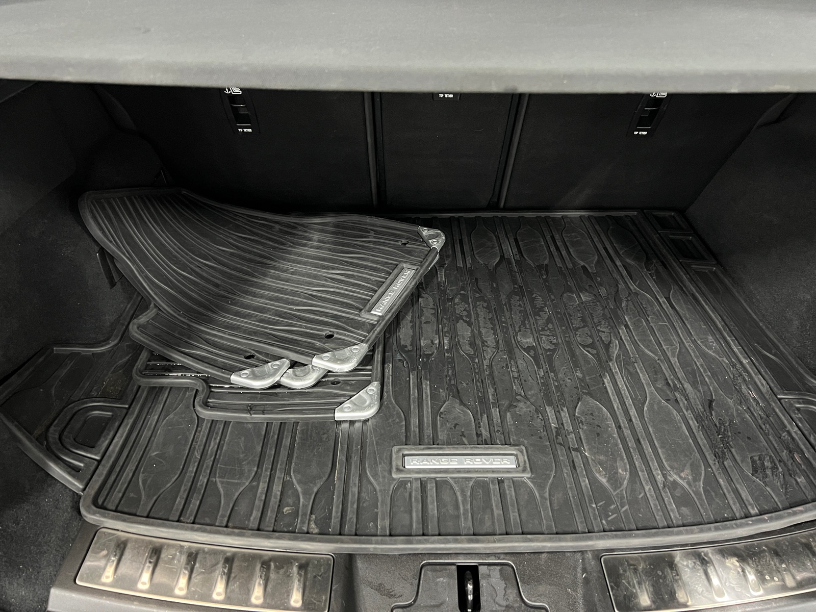 Thumbnail: 2021 Land Rover Range Rover Evoque - 6