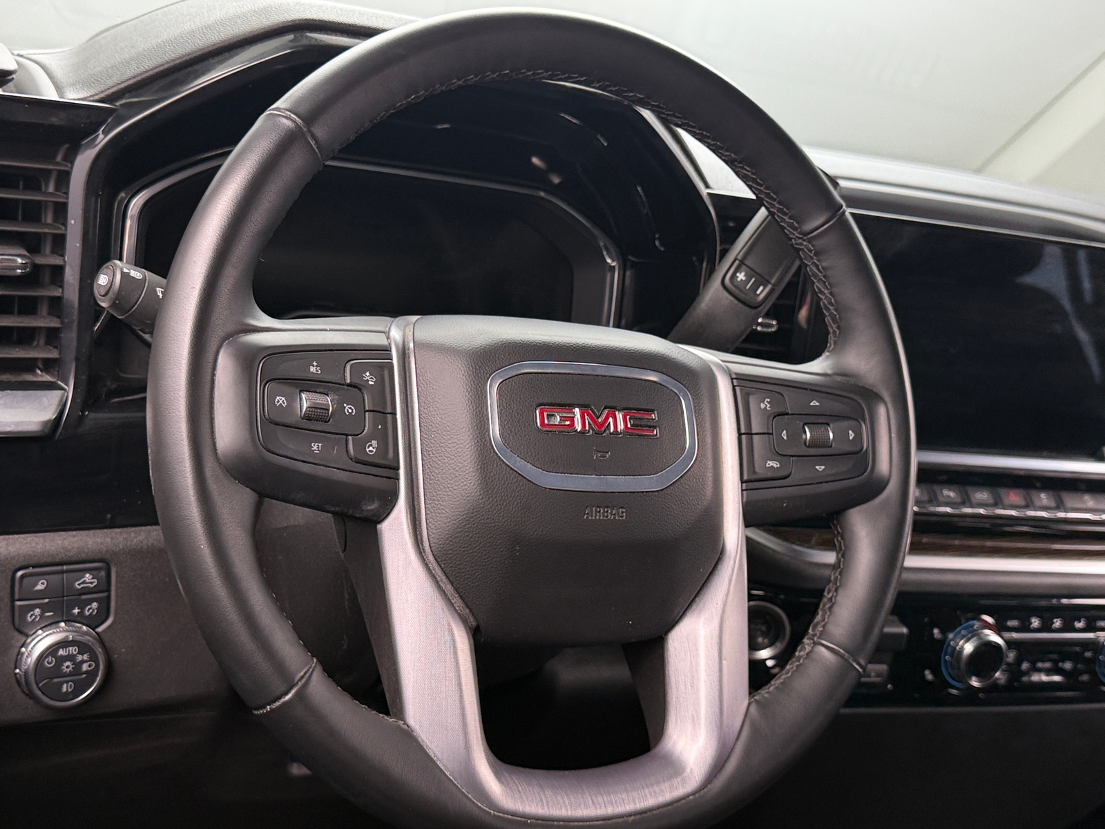 Thumbnail: 2024 GMC Sierra 2500 - 5