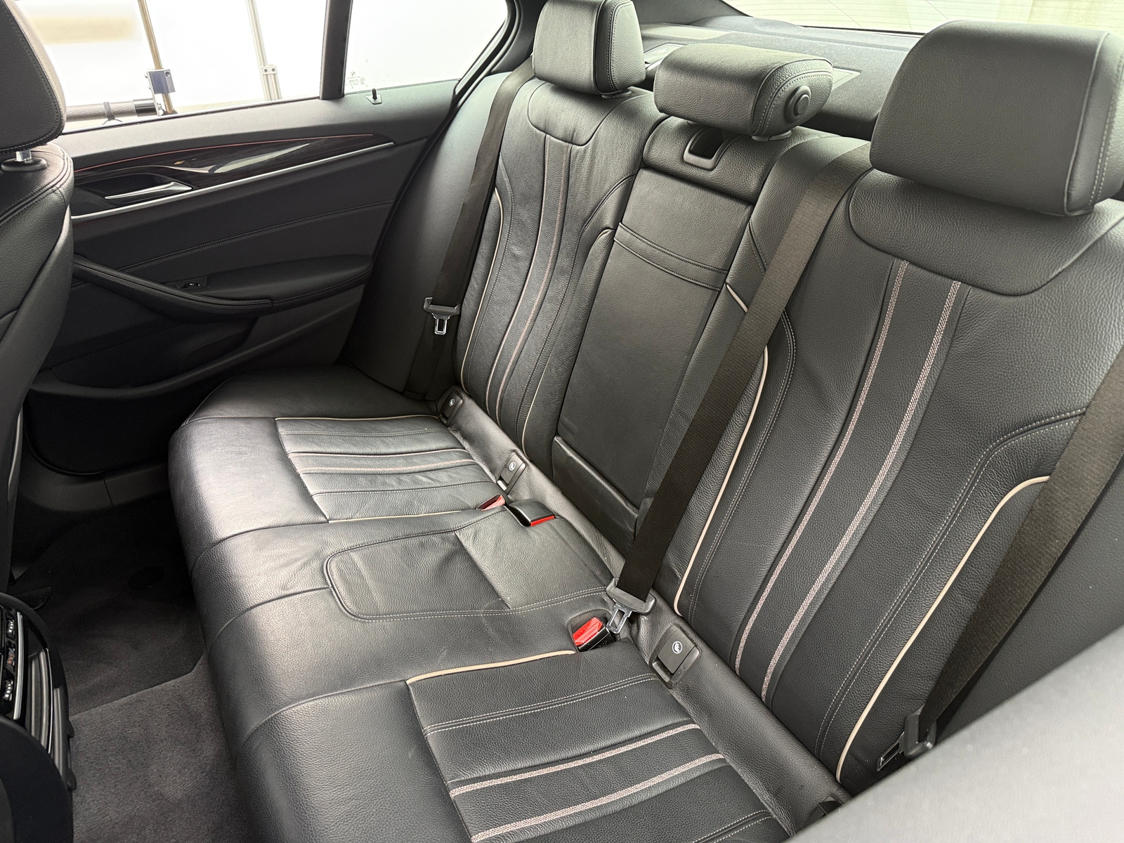 Thumbnail: 2017 BMW 5 Series - 5