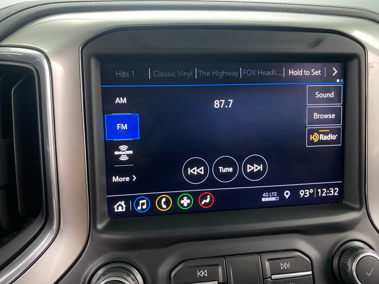 Thumbnail: 2019 Chevrolet Silverado 1500 - 4