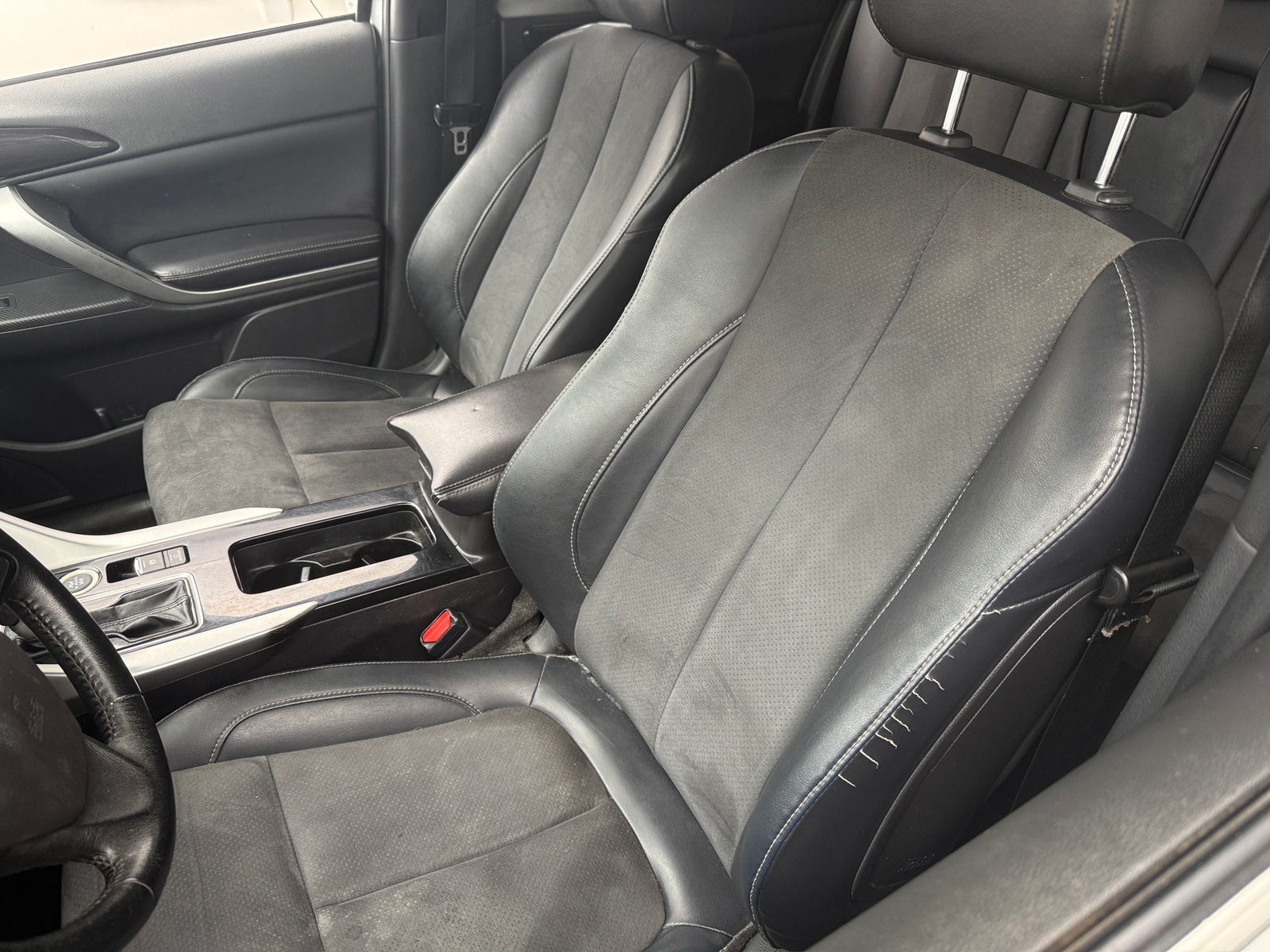 Thumbnail: 2022 Mitsubishi Eclipse Cross - 2
