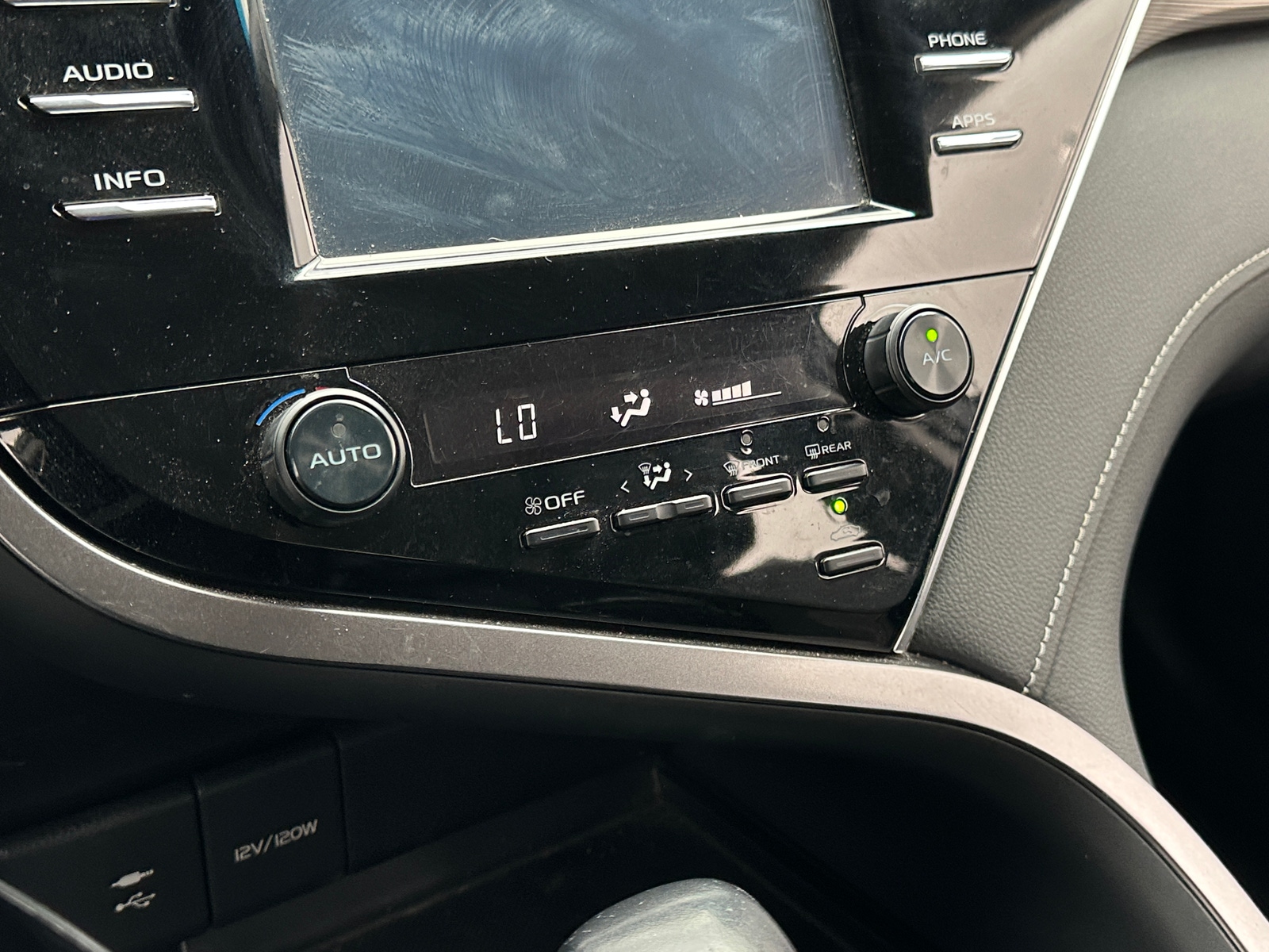 Thumbnail: 2018 Toyota Camry - 3