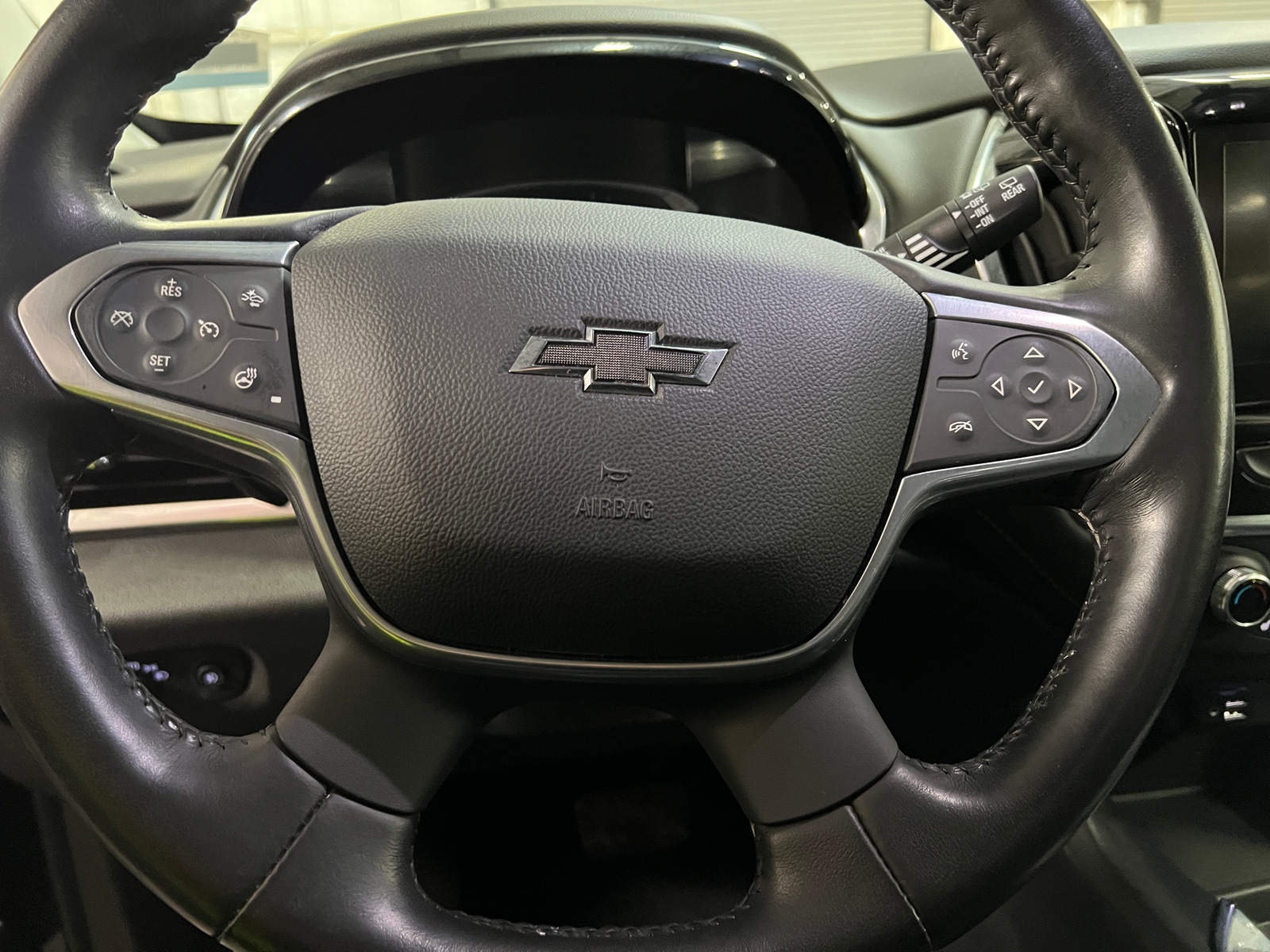 Thumbnail: 2021 Chevrolet Traverse - 4