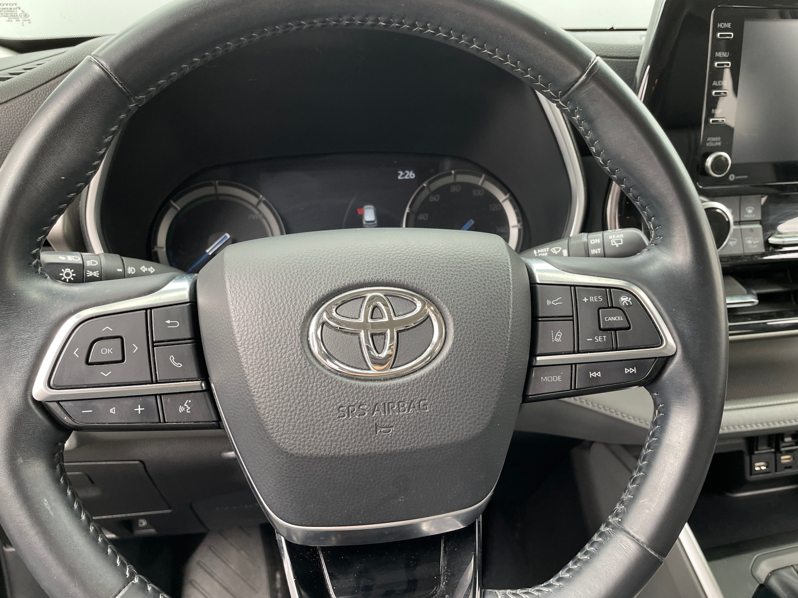 Thumbnail: 2021 Toyota Highlander - 4