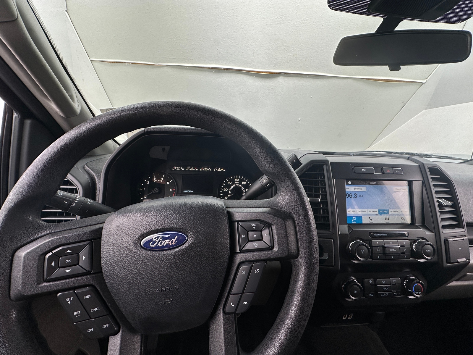 Thumbnail: 2019 Ford Econoline - 3