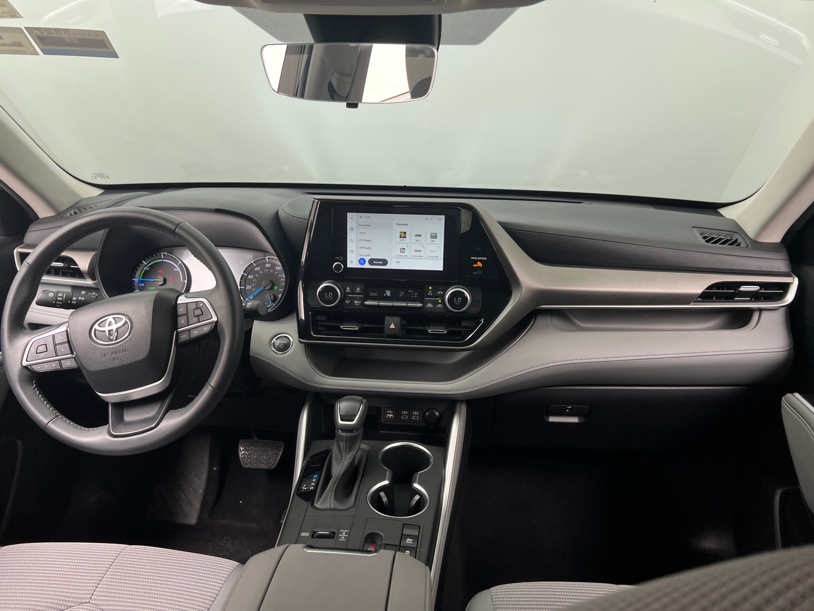 Thumbnail: 2023 Toyota Highlander - 3