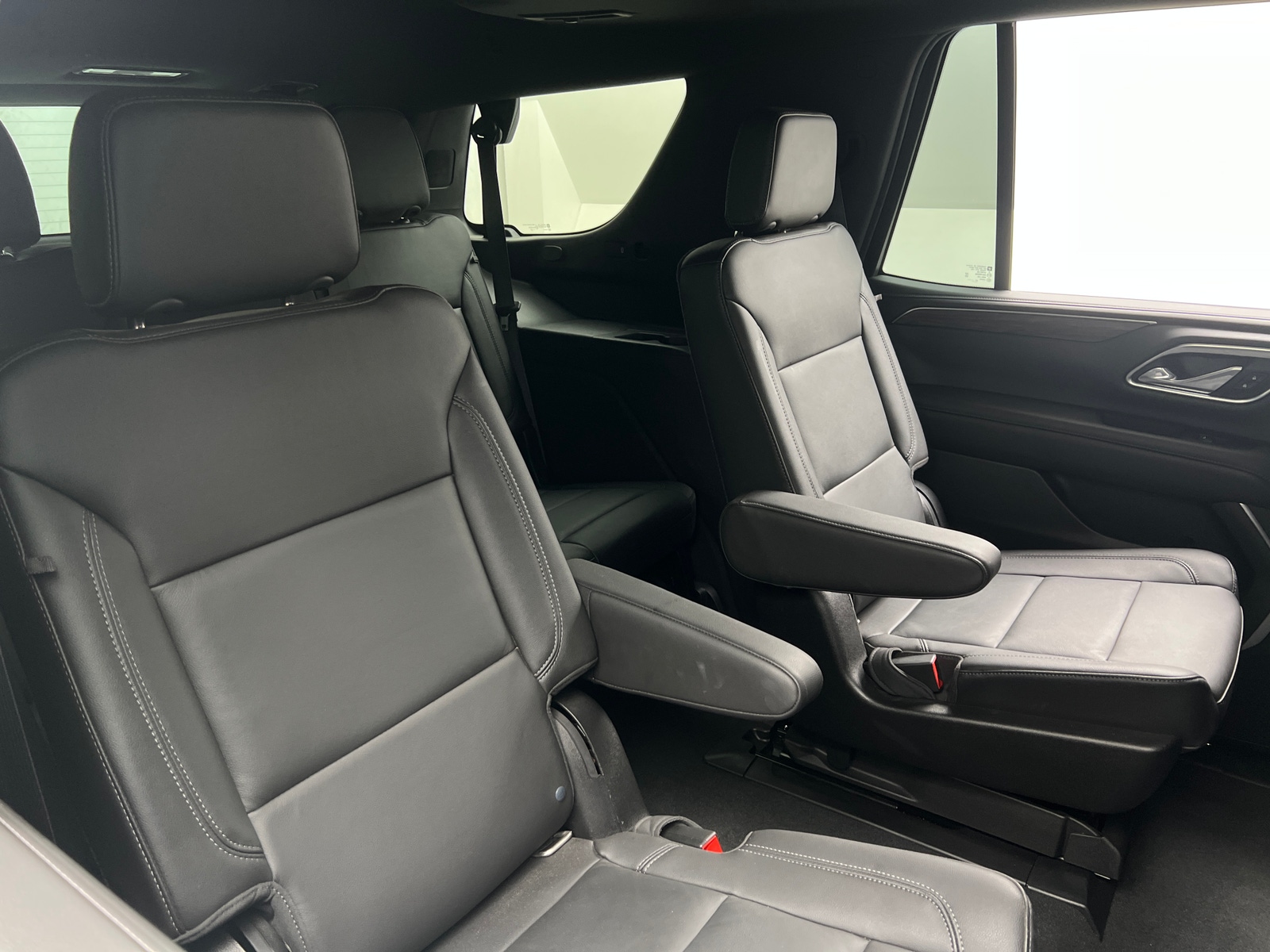Thumbnail: 2021 Chevrolet Tahoe - 5