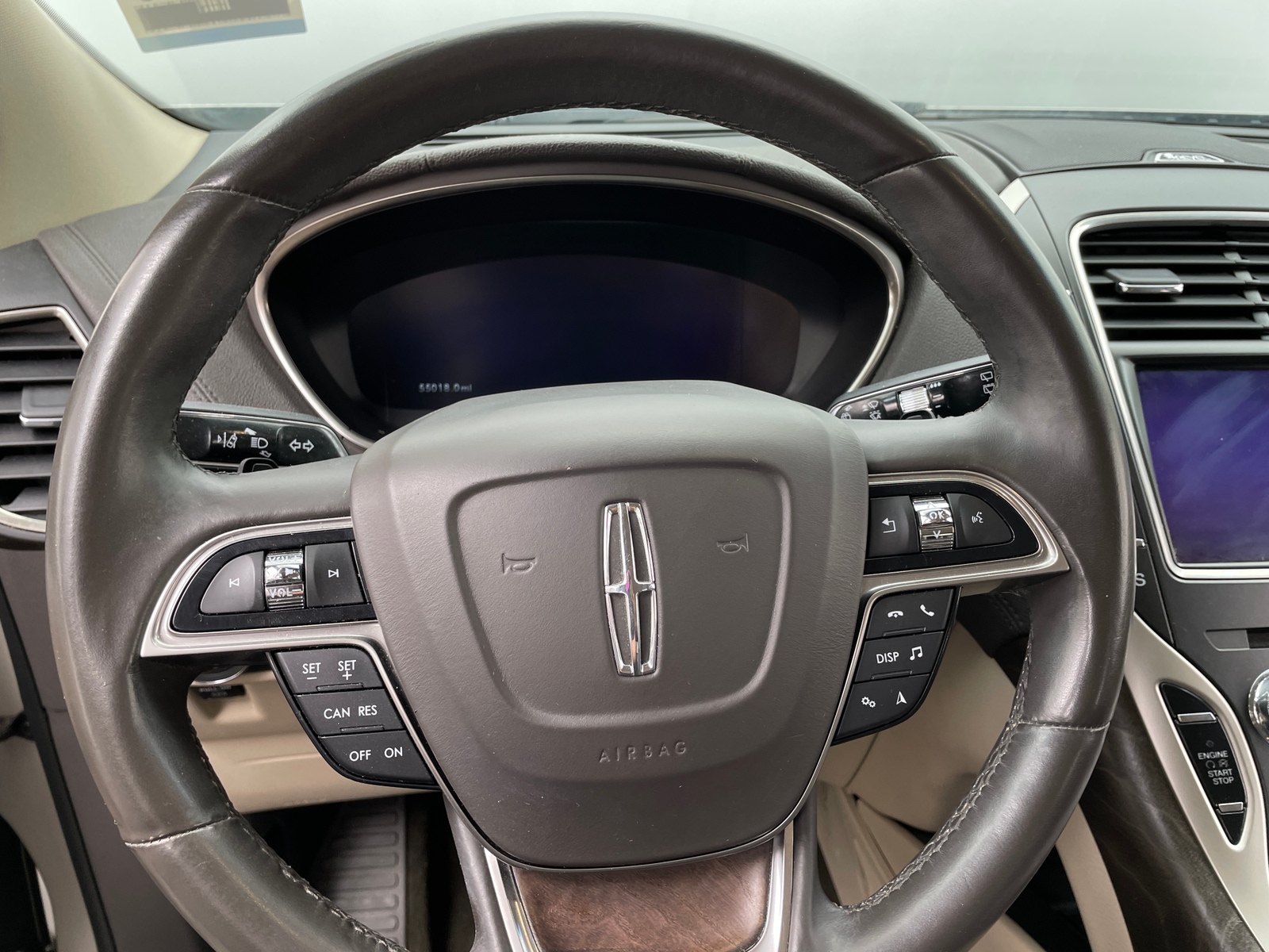 Thumbnail: 2020 Lincoln Nautilus - 4