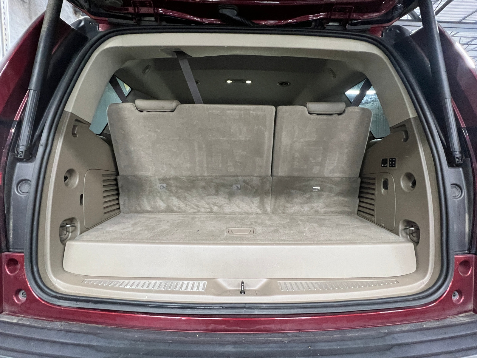 Thumbnail: 2017 Chevrolet Tahoe - 6