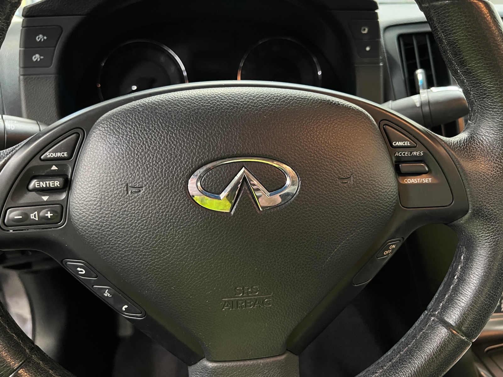 Thumbnail: 2012 INFINITI G37 - 3