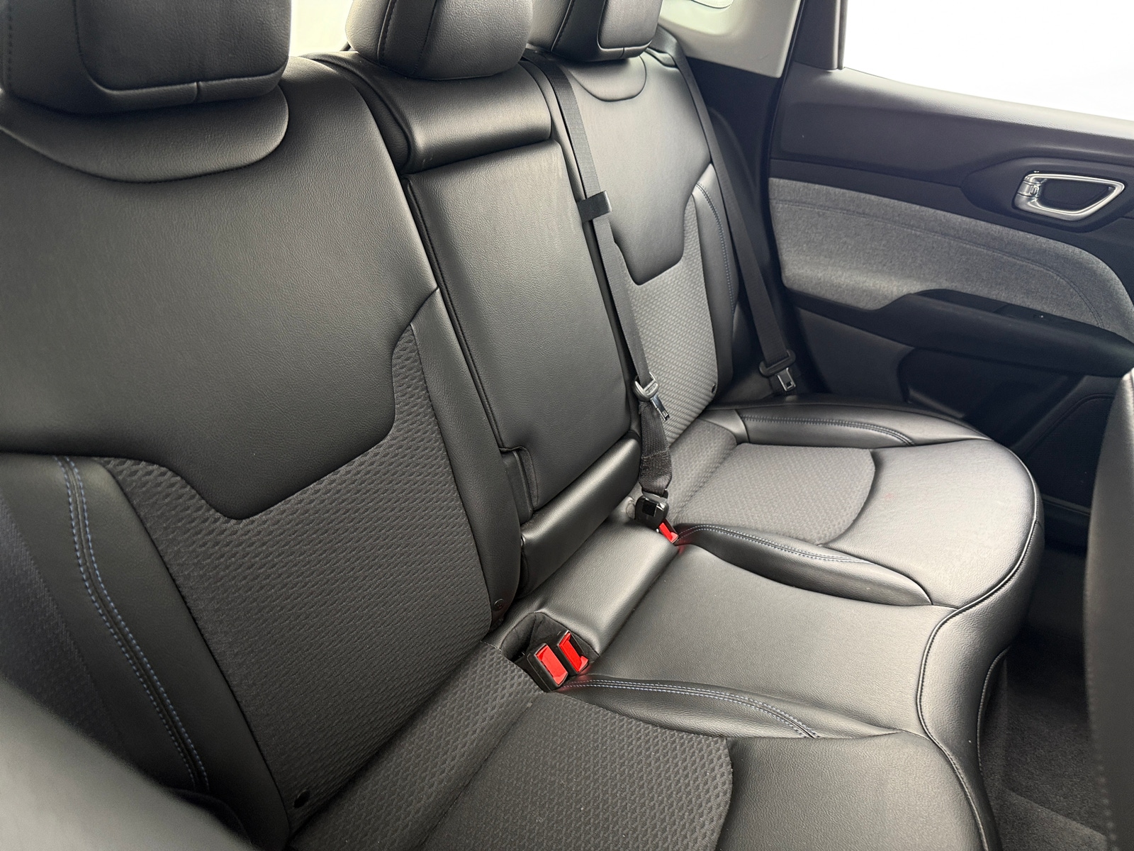 Thumbnail: 2022 Jeep Compass - 6