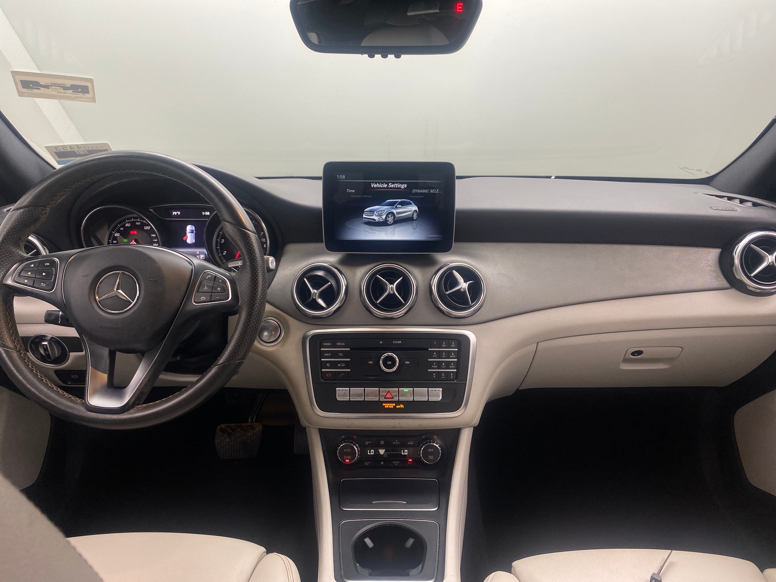 Thumbnail: 2018 Mercedes-Benz GLA - 2