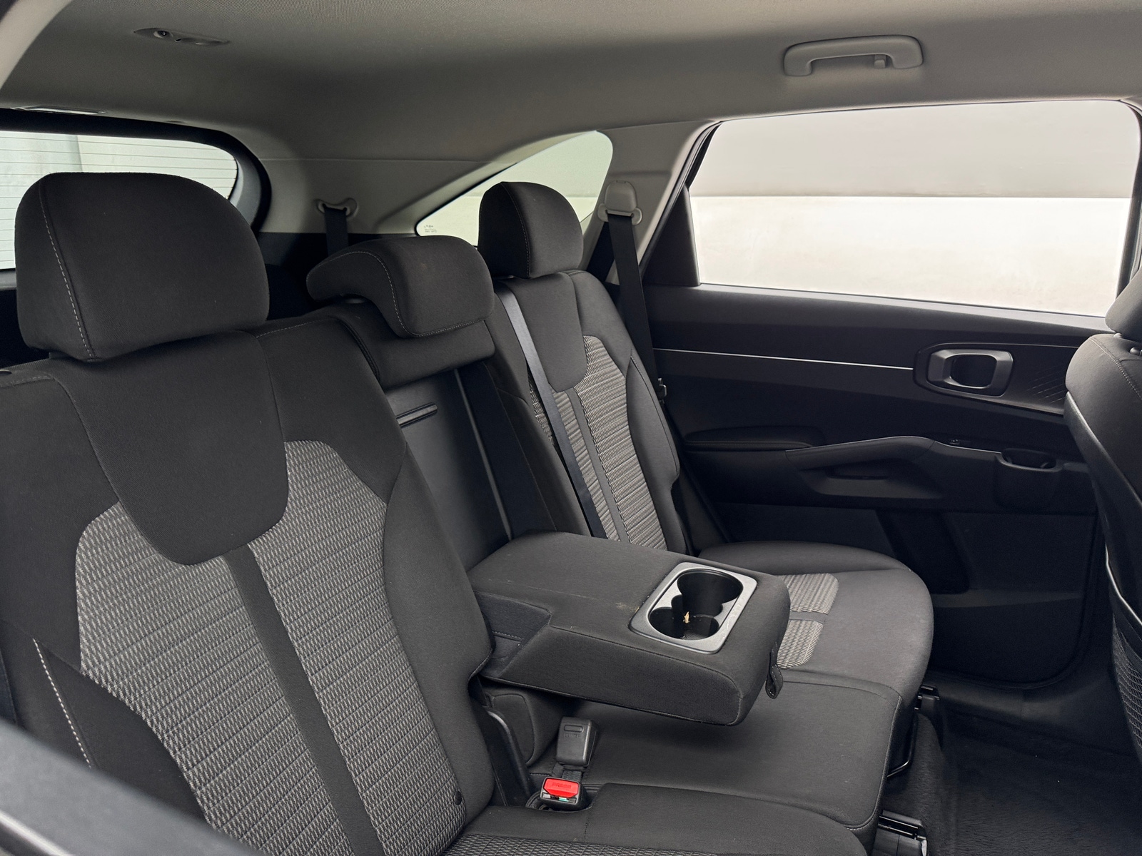 Thumbnail: 2023 Kia Sorento - 6