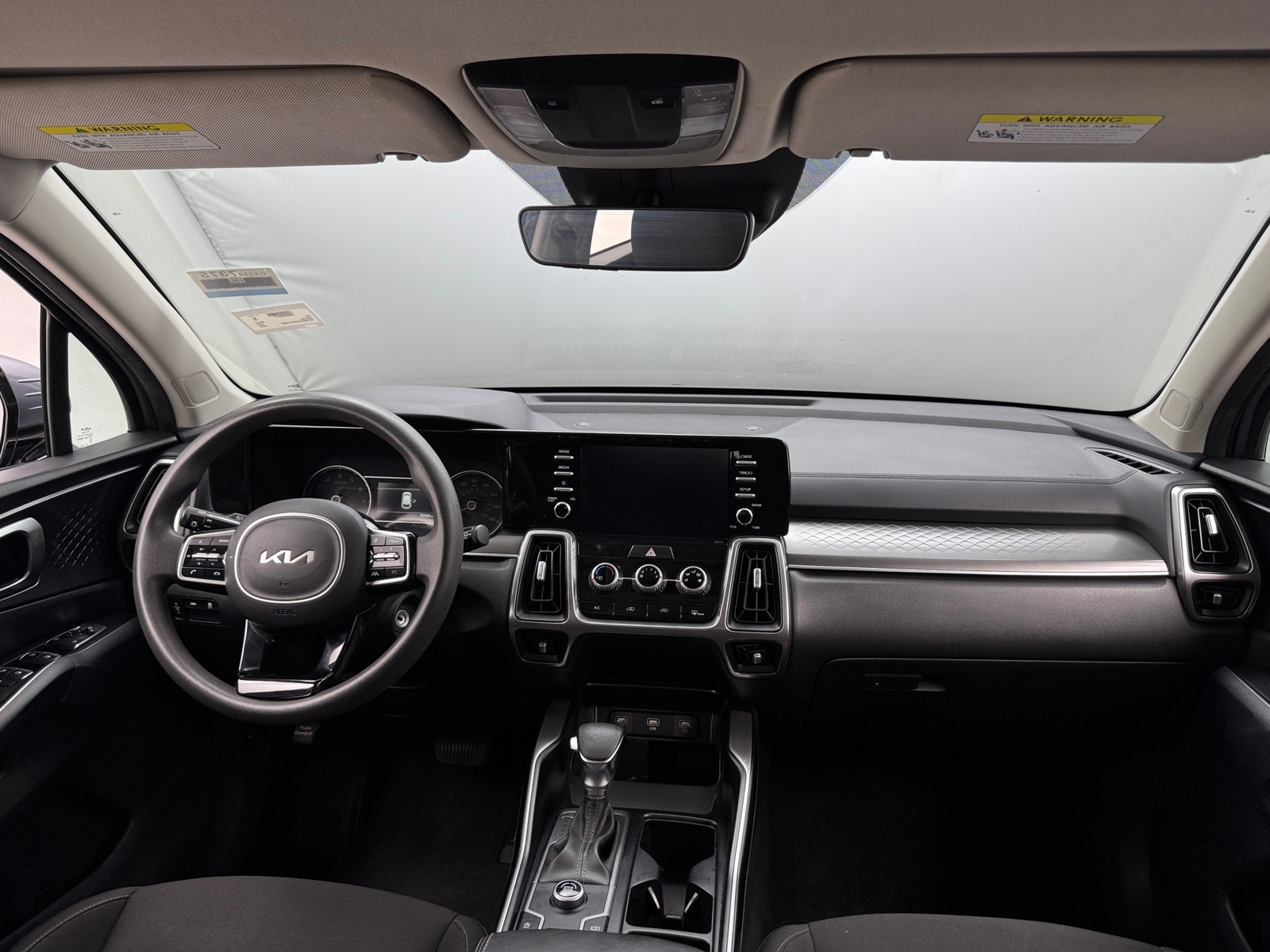 Thumbnail: 2023 Kia Sorento - 3
