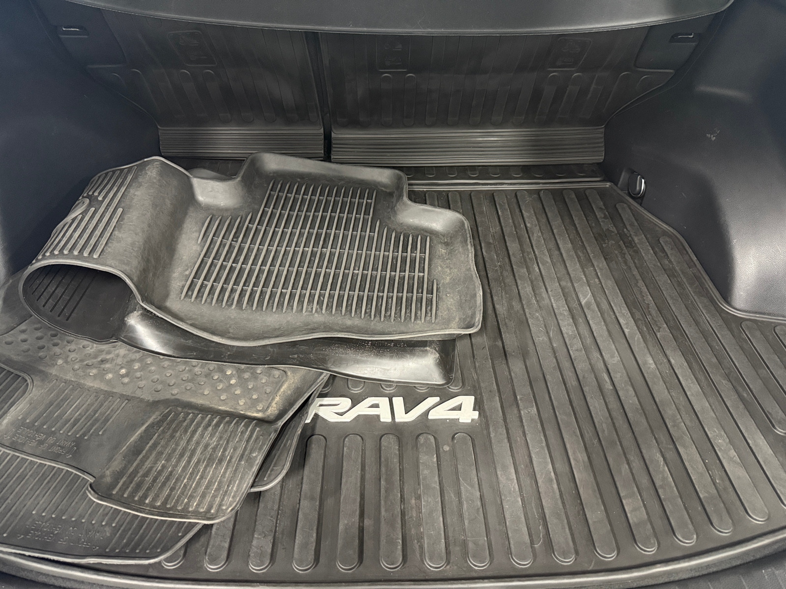 Thumbnail: 2022 Toyota RAV4 - 7