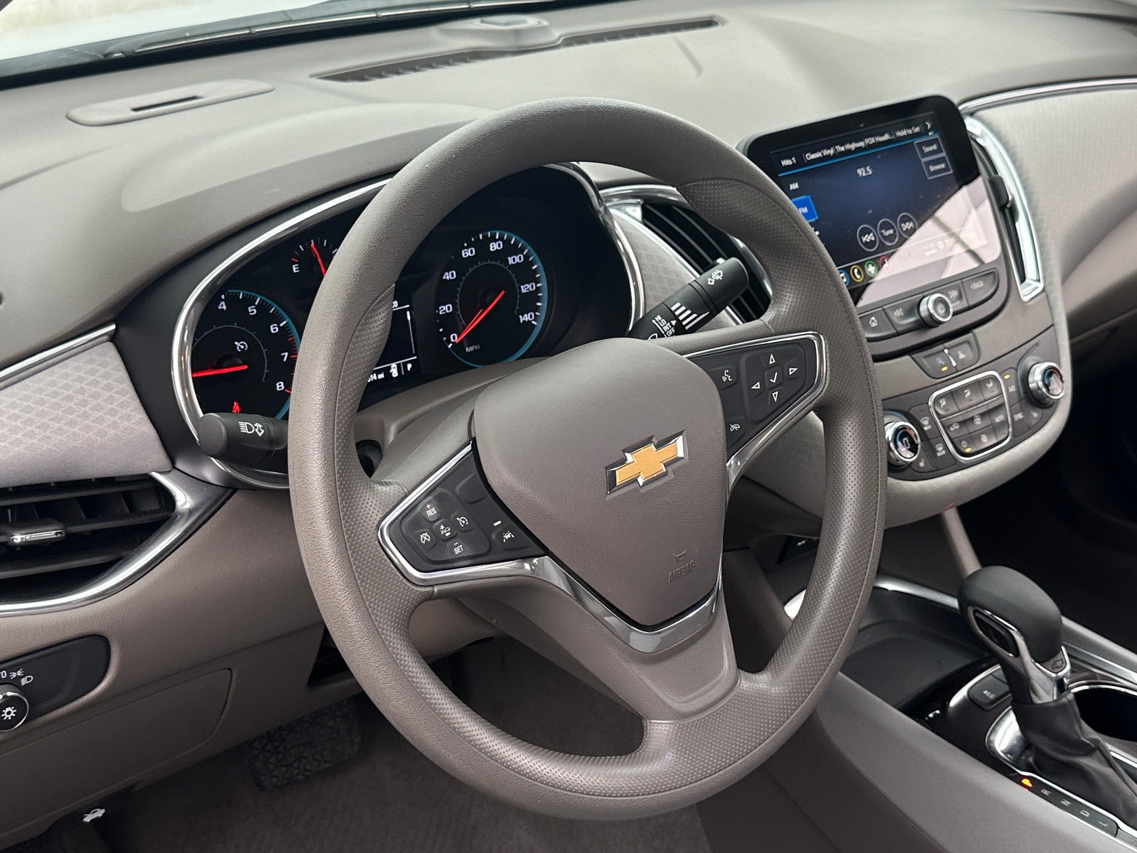 Thumbnail: 2021 Chevrolet Malibu - 5